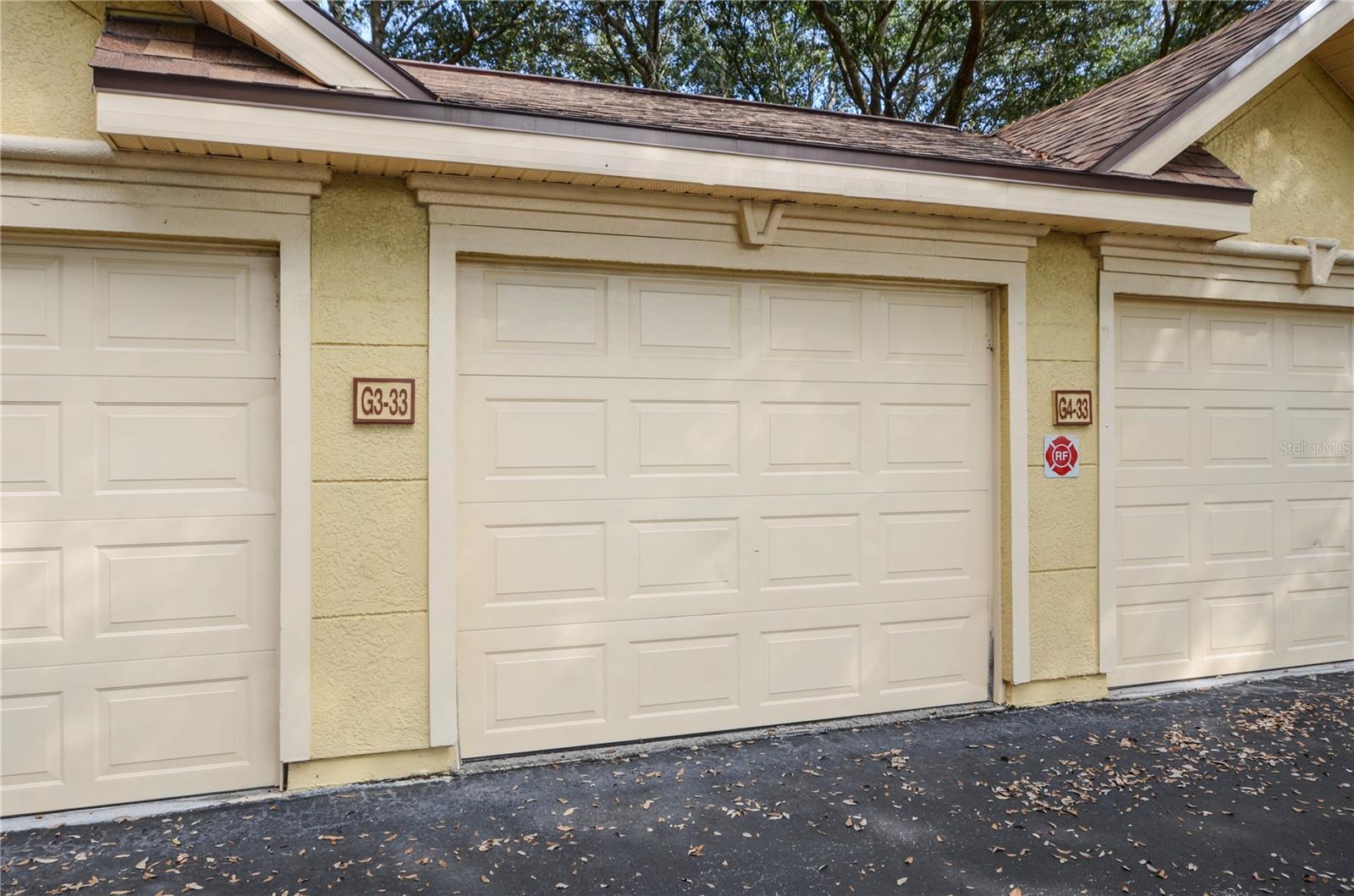 CRESCENT PLACE AT LAKE LOTUS CONDO - Residential