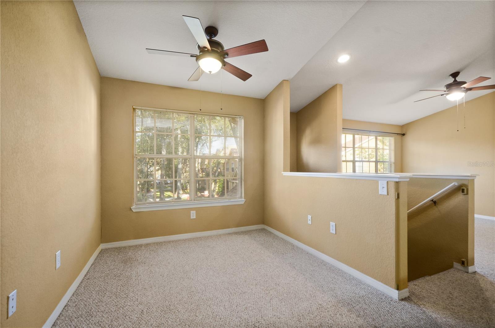 CRESCENT PLACE AT LAKE LOTUS CONDO - Residential