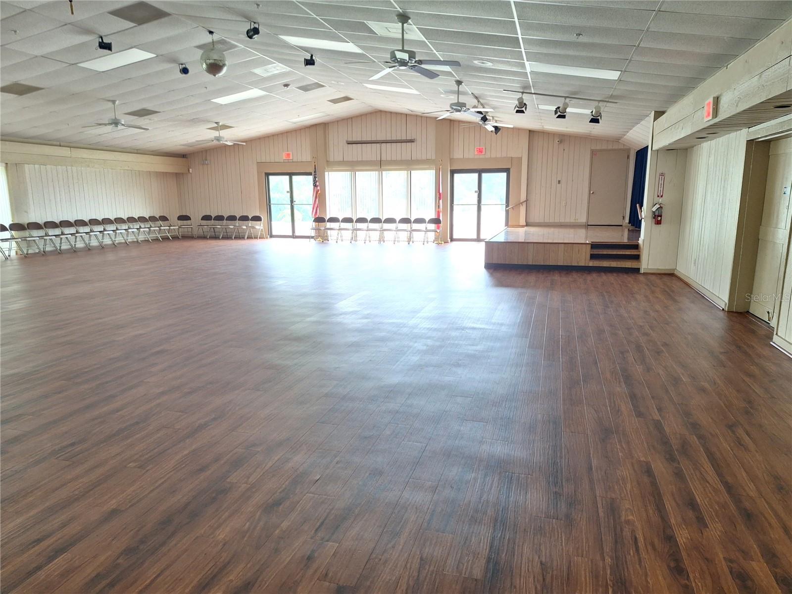 BEACON WOODS VILLAGE - Residential