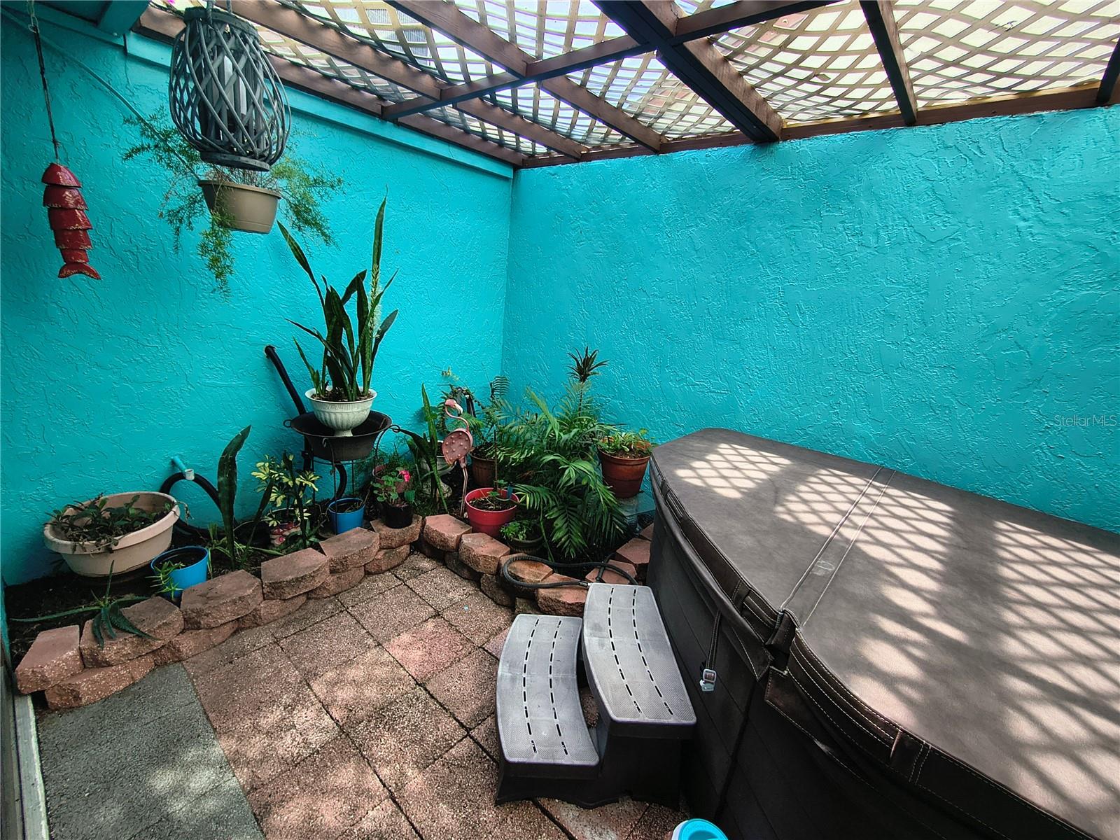 BEACON WOODS VILLAGE - Residential