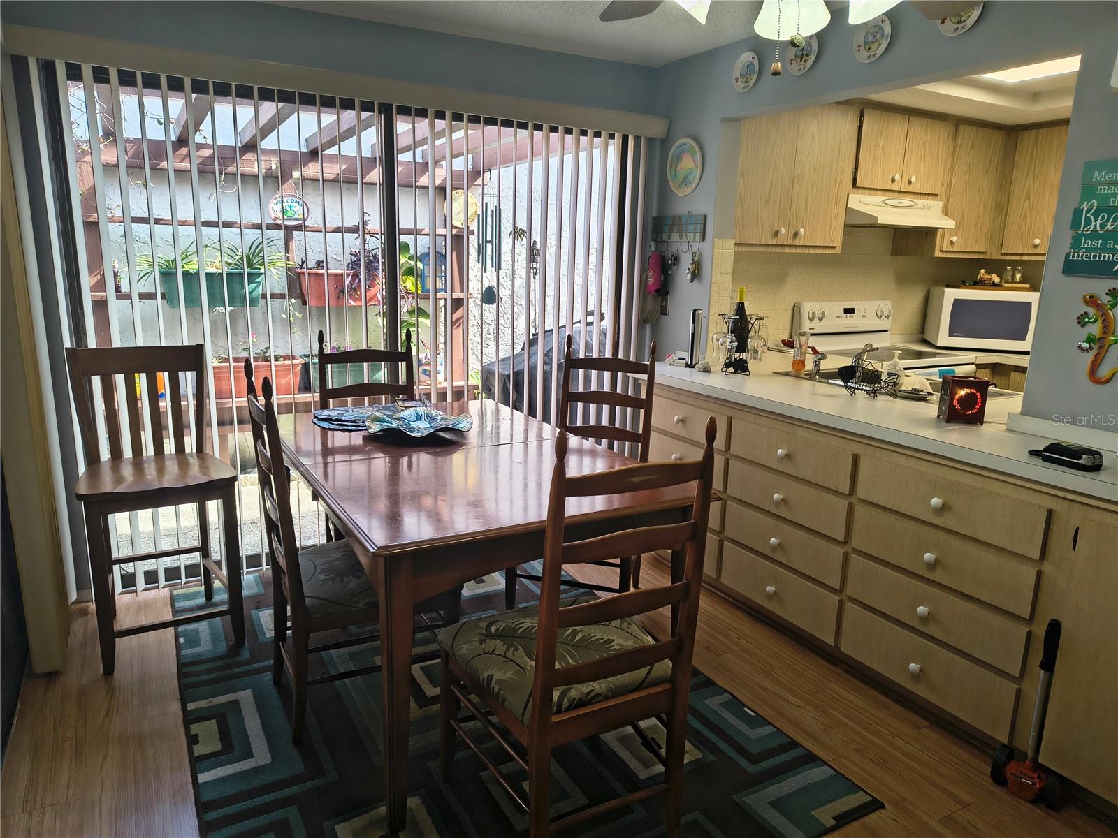 BEACON WOODS VILLAGE - Residential