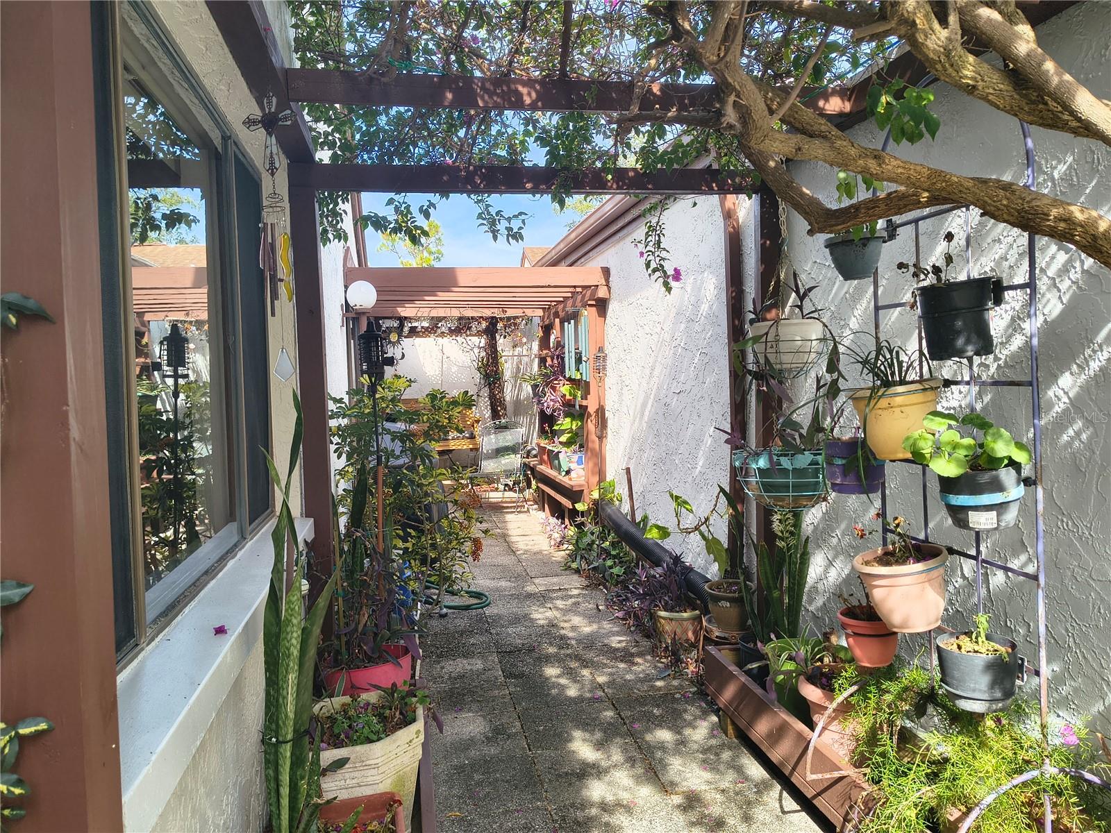 BEACON WOODS VILLAGE - Residential