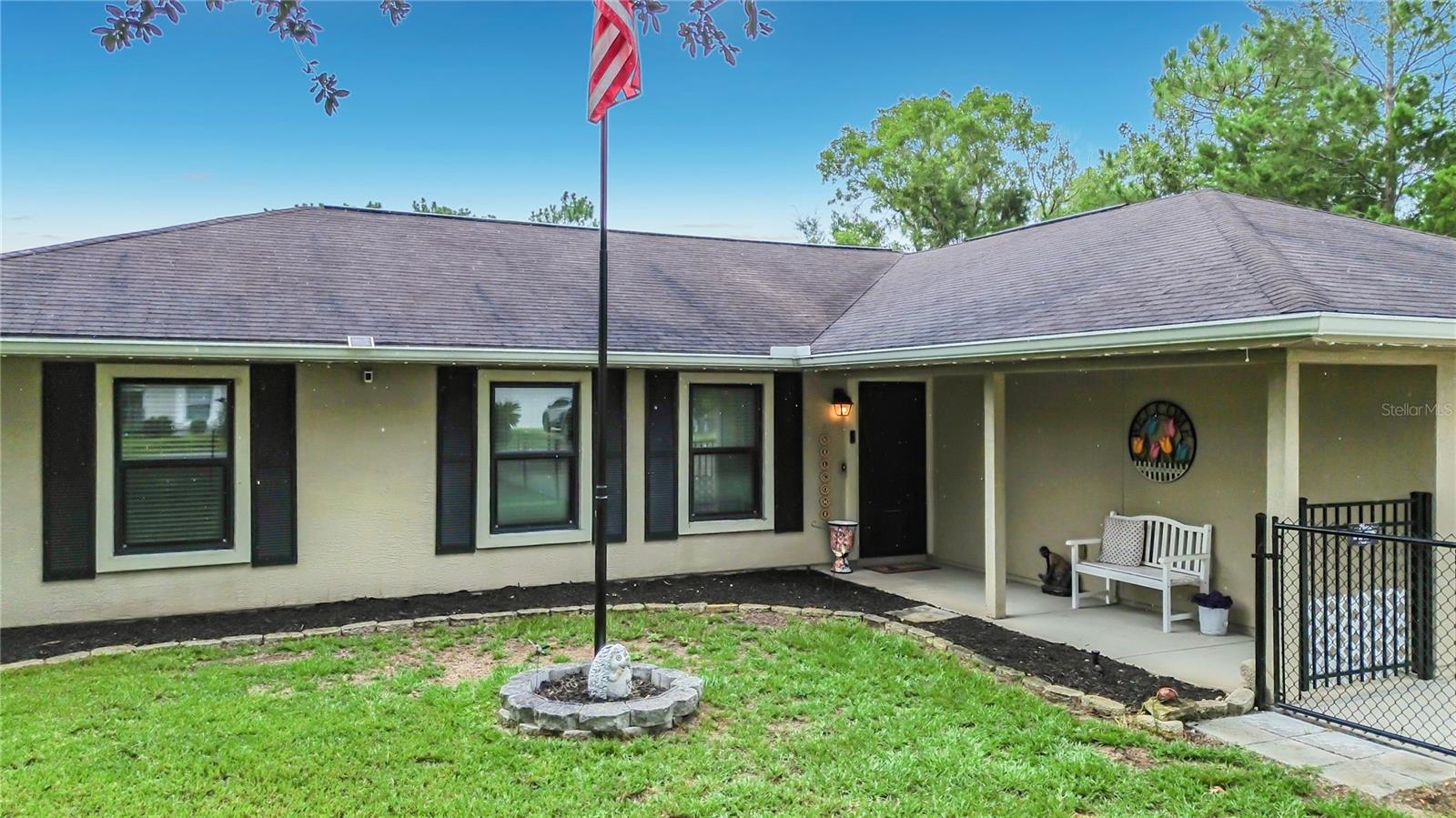 1 REDWOOD RUN COURT