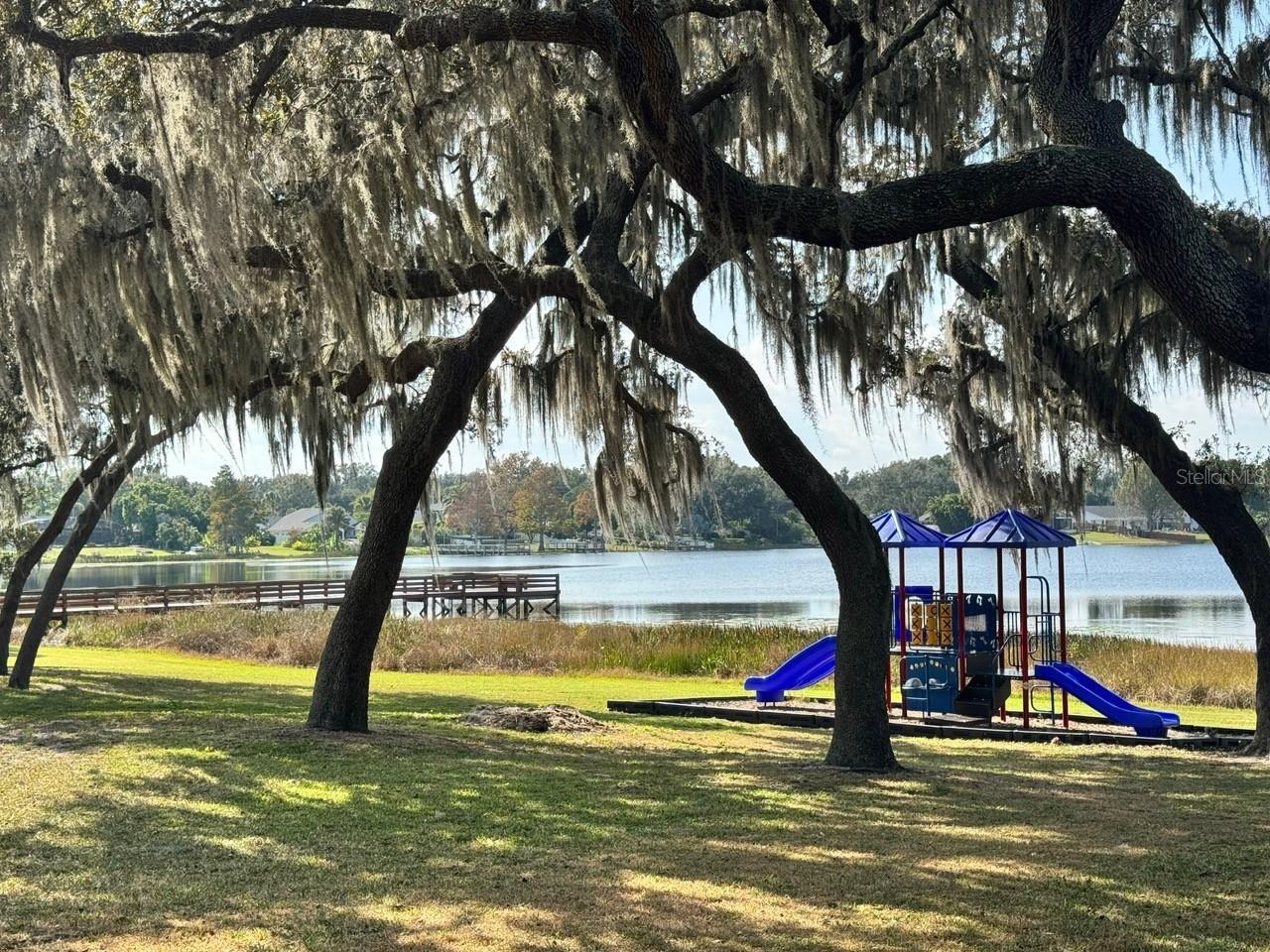 BAY LAKES AT GRANADA SEC 01 - Residential Lease