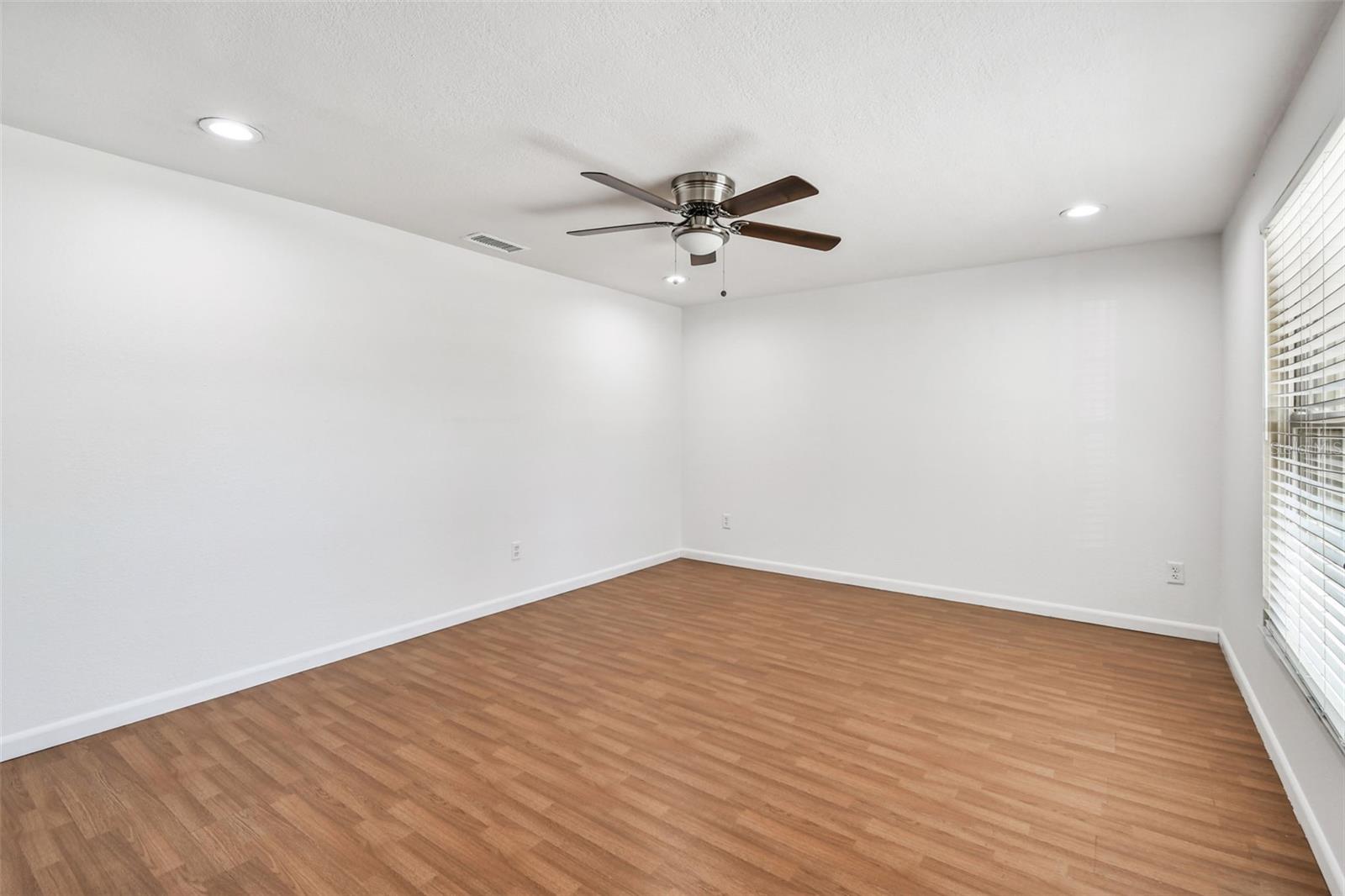 SUGARCREEK SUB UNIT - Commercial Sale