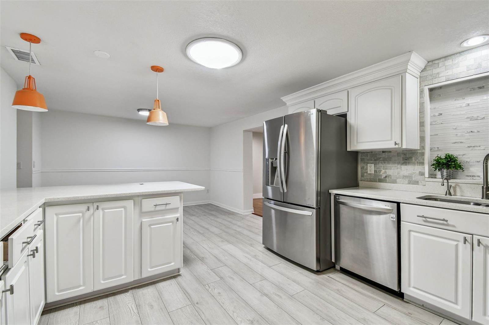 SUGARCREEK SUB UNIT - Commercial Sale