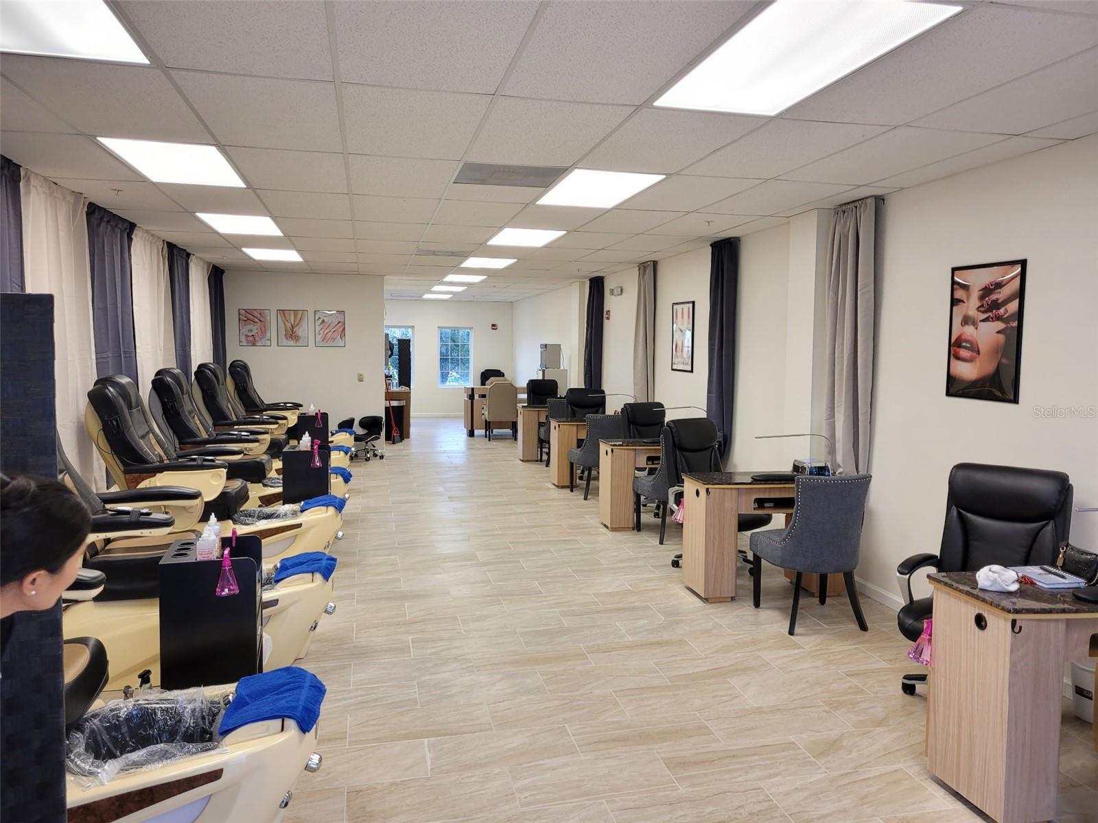 160 CYPRESS POINT PARKWAY B203