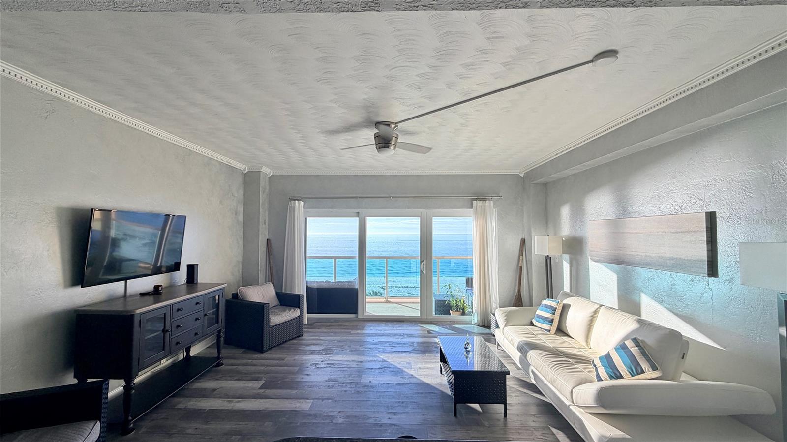 880 MANDALAY AVENUE C501