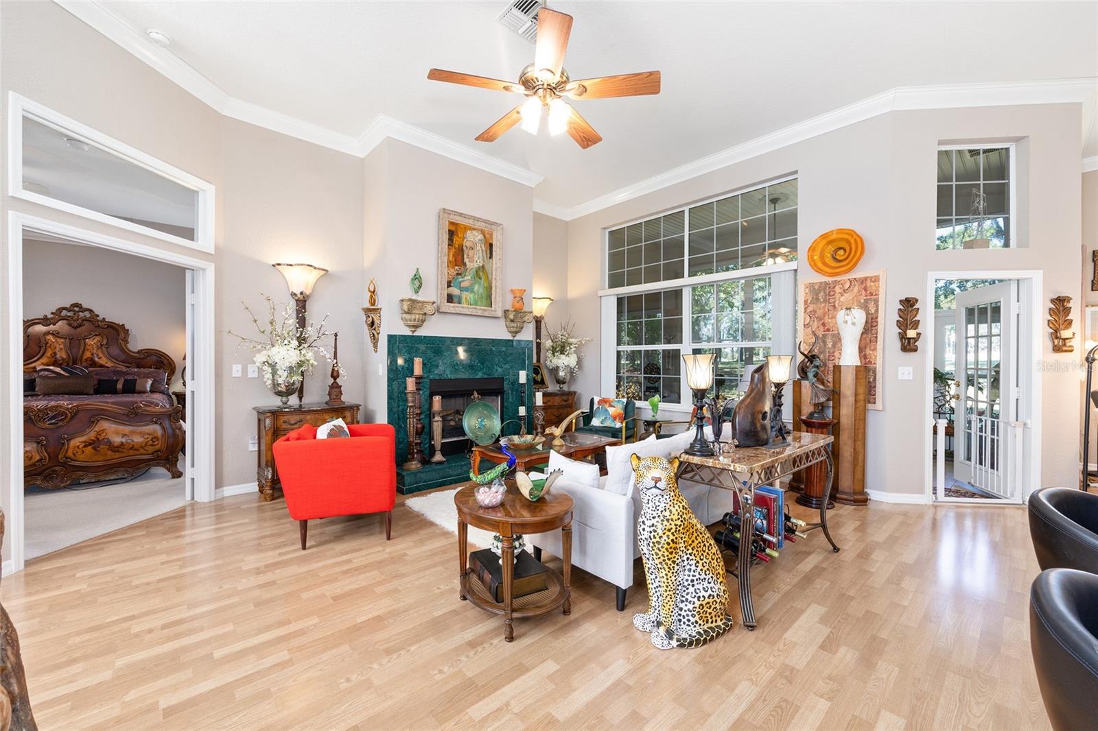 OAK RUN LAUREL OAKS - Residential
