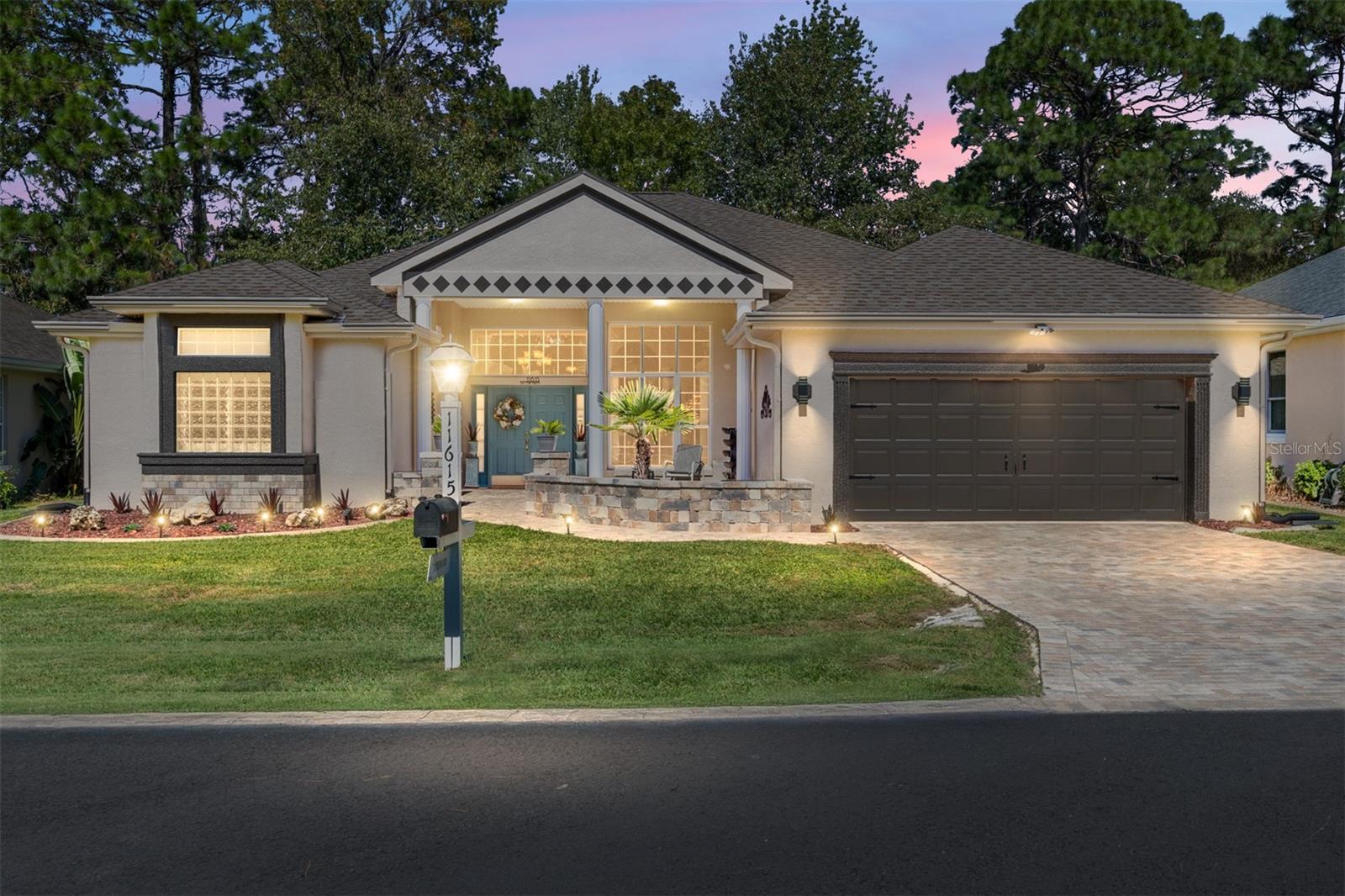 OAK RUN LAUREL OAKS - Residential