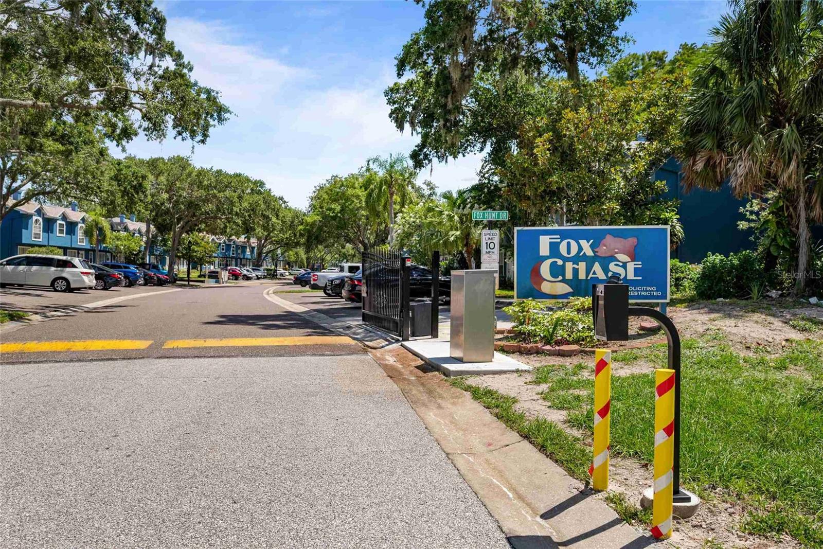 FOX CHASE TWNHMS - Residential