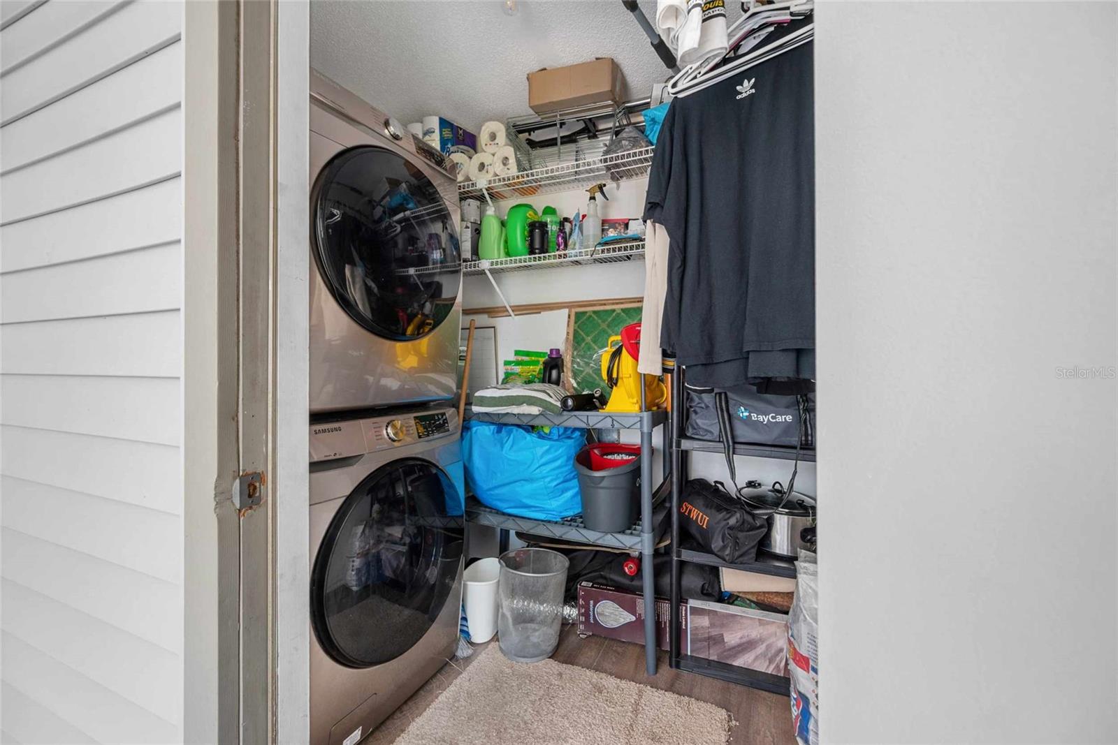 FOX CHASE TWNHMS - Residential