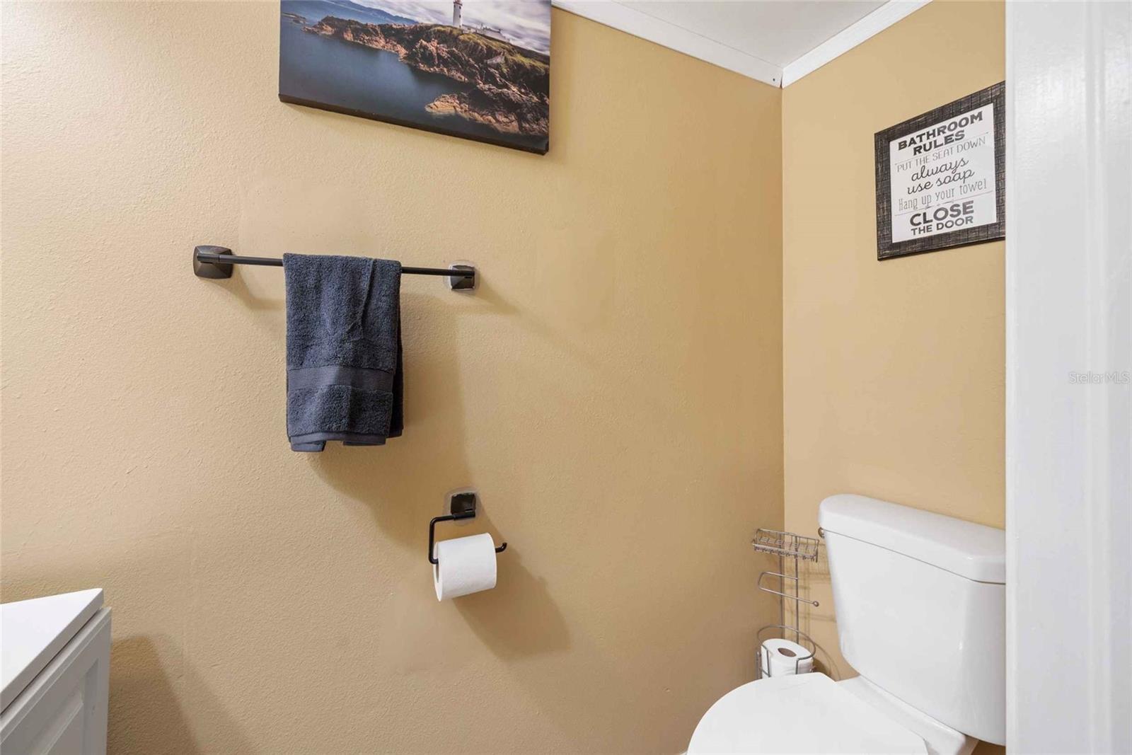 FOX CHASE TWNHMS - Residential