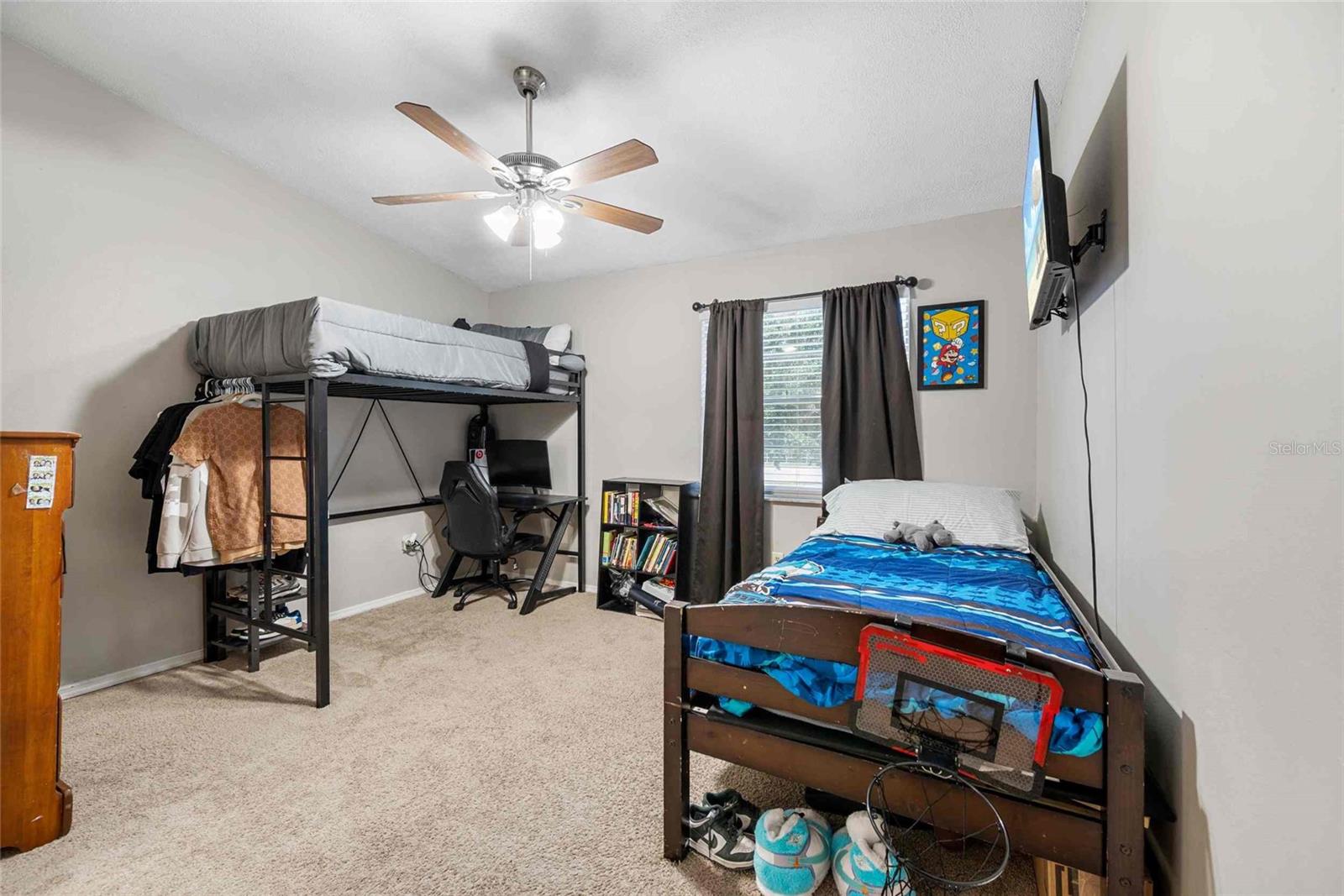 FOX CHASE TWNHMS - Residential