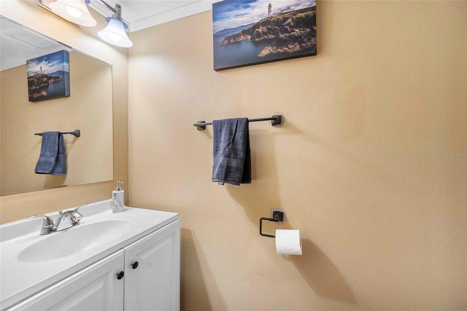 FOX CHASE TWNHMS - Residential