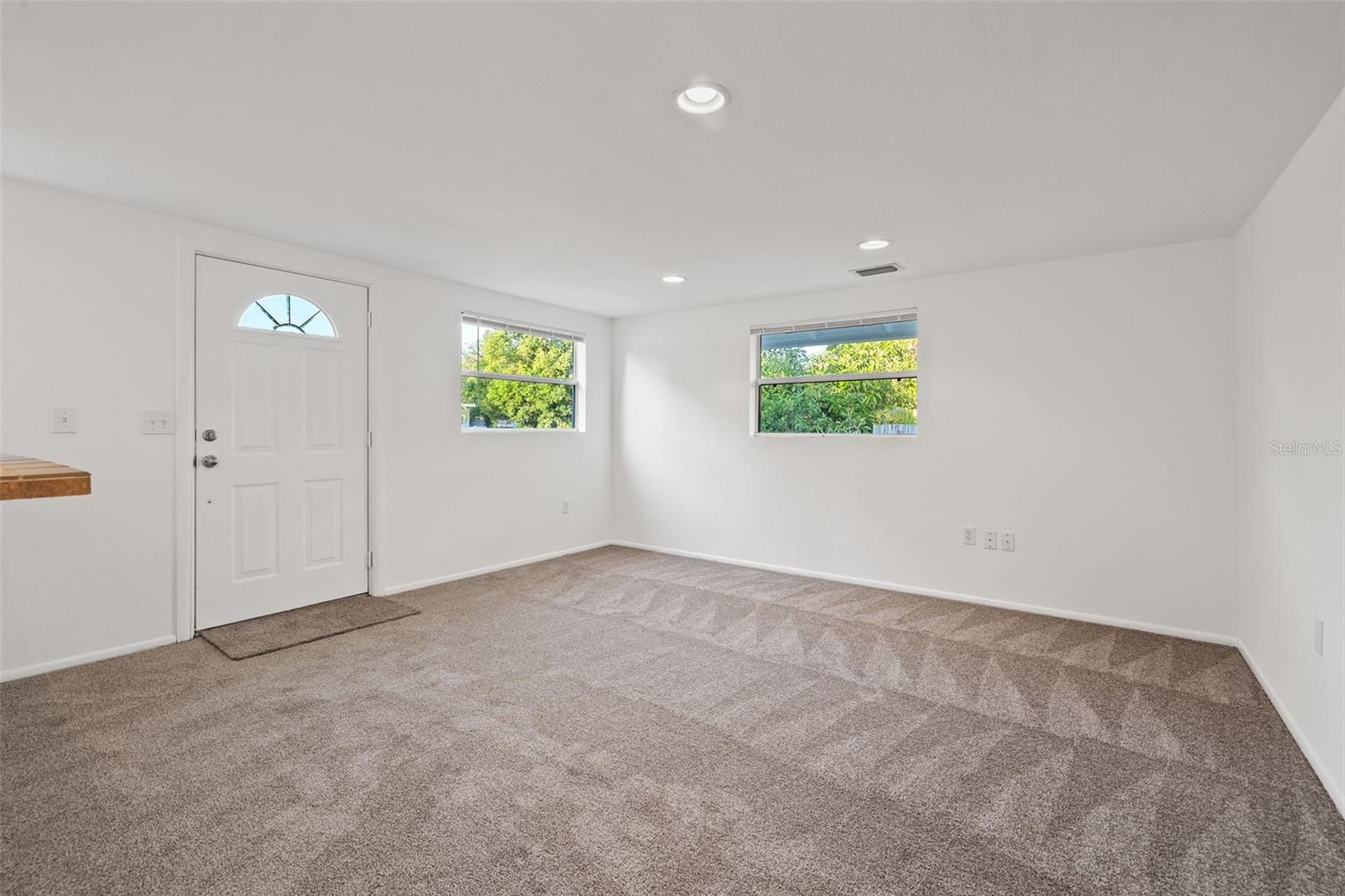 4009 BURLINGTON AVENUE N