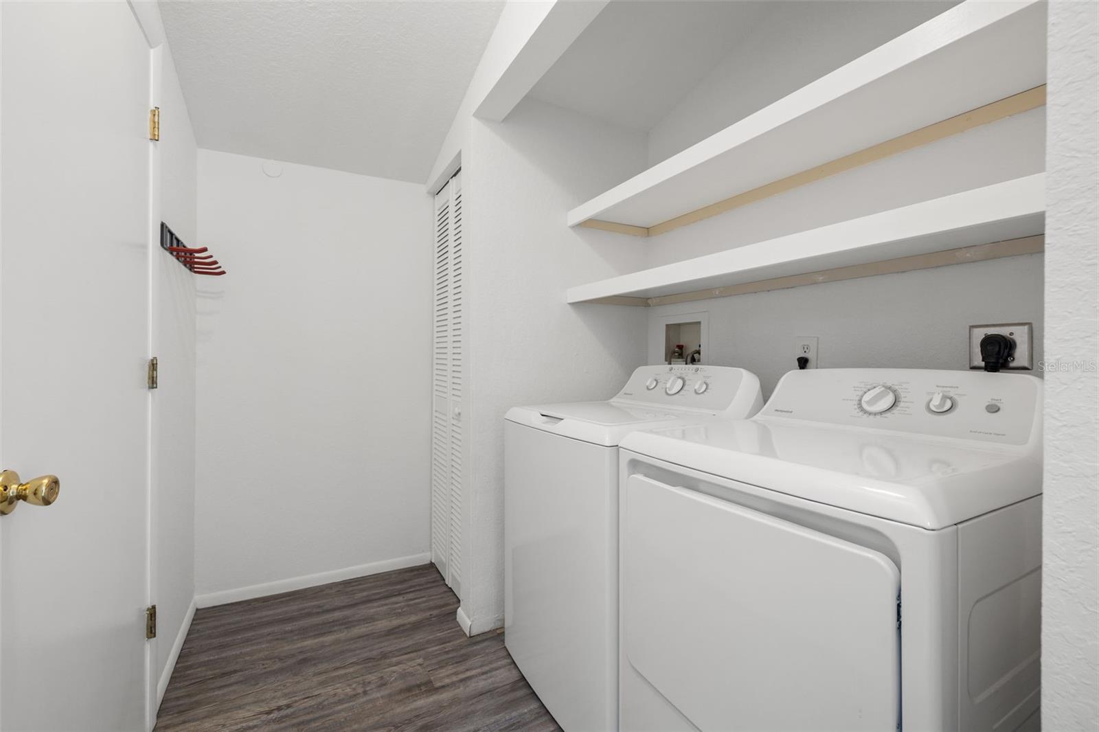 RUSSELL PARK - Residential Income