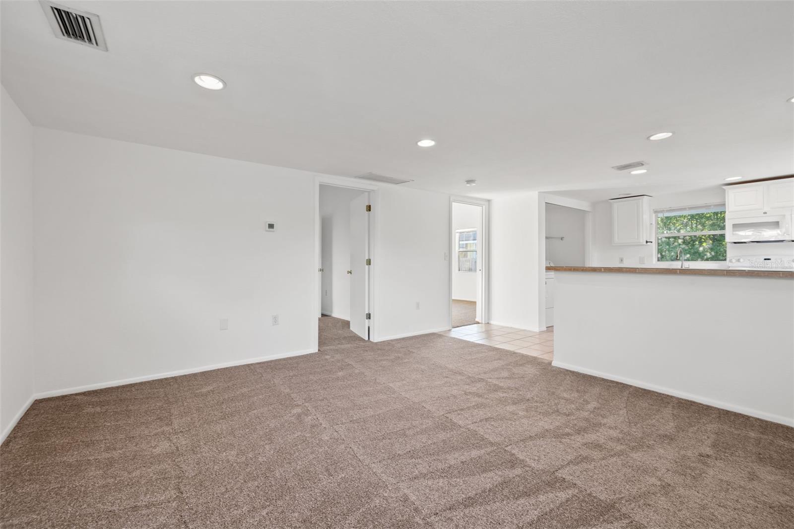 4009 BURLINGTON AVENUE N