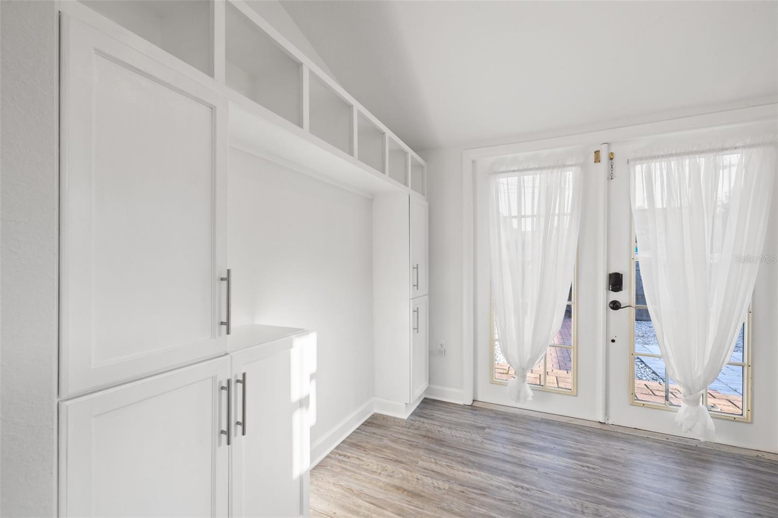 RUSSELL PARK - Residential Income