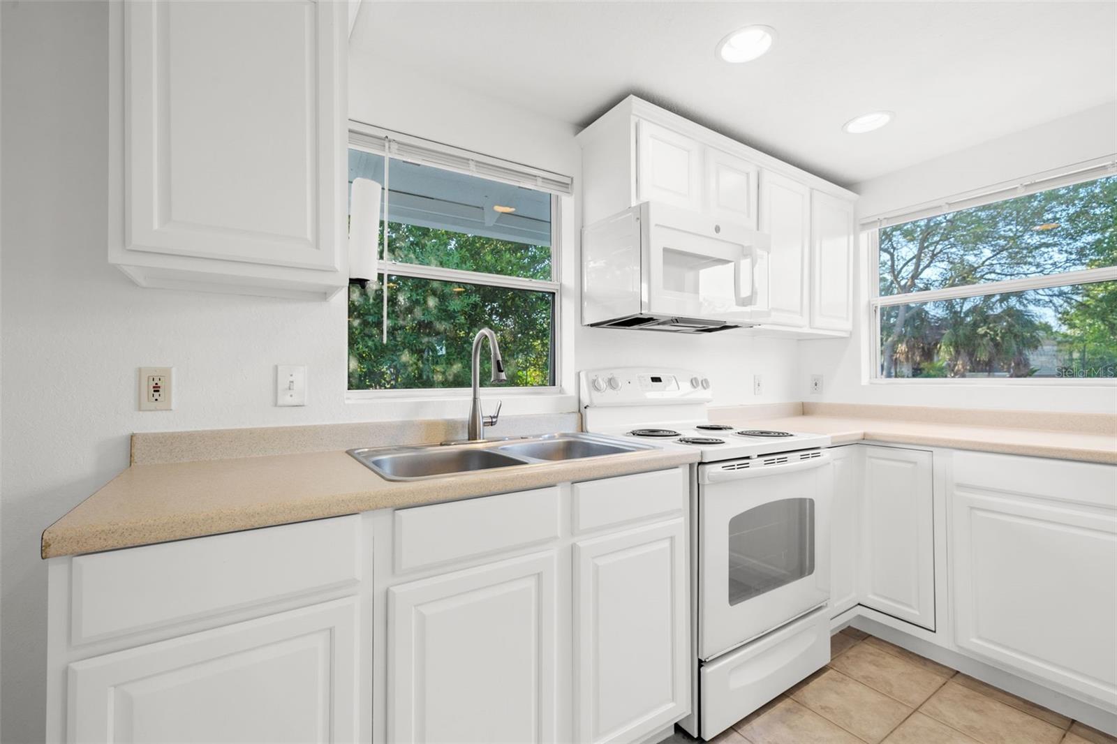 RUSSELL PARK - Residential Income