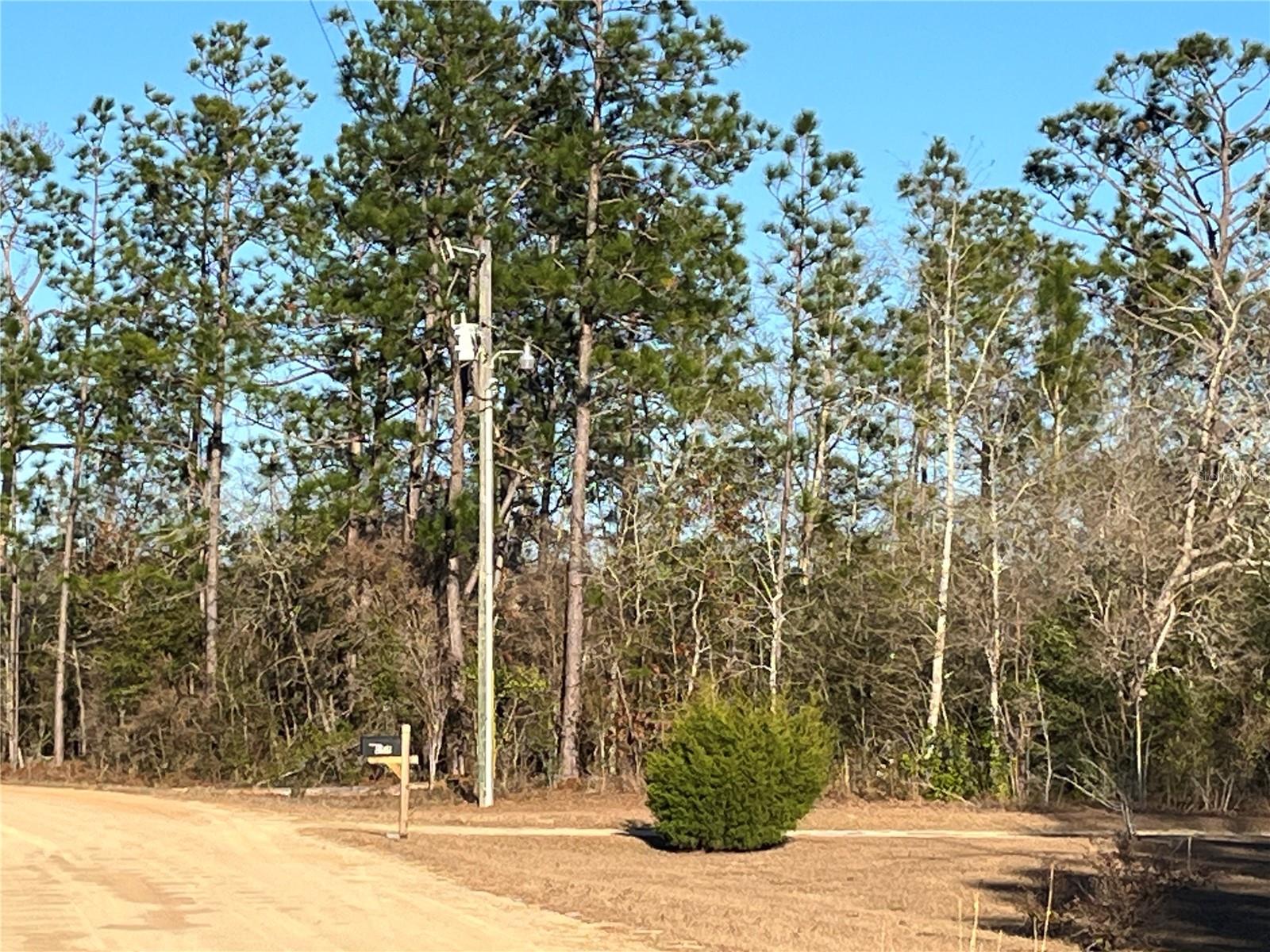 COMPASS LAKE HILLS - Land