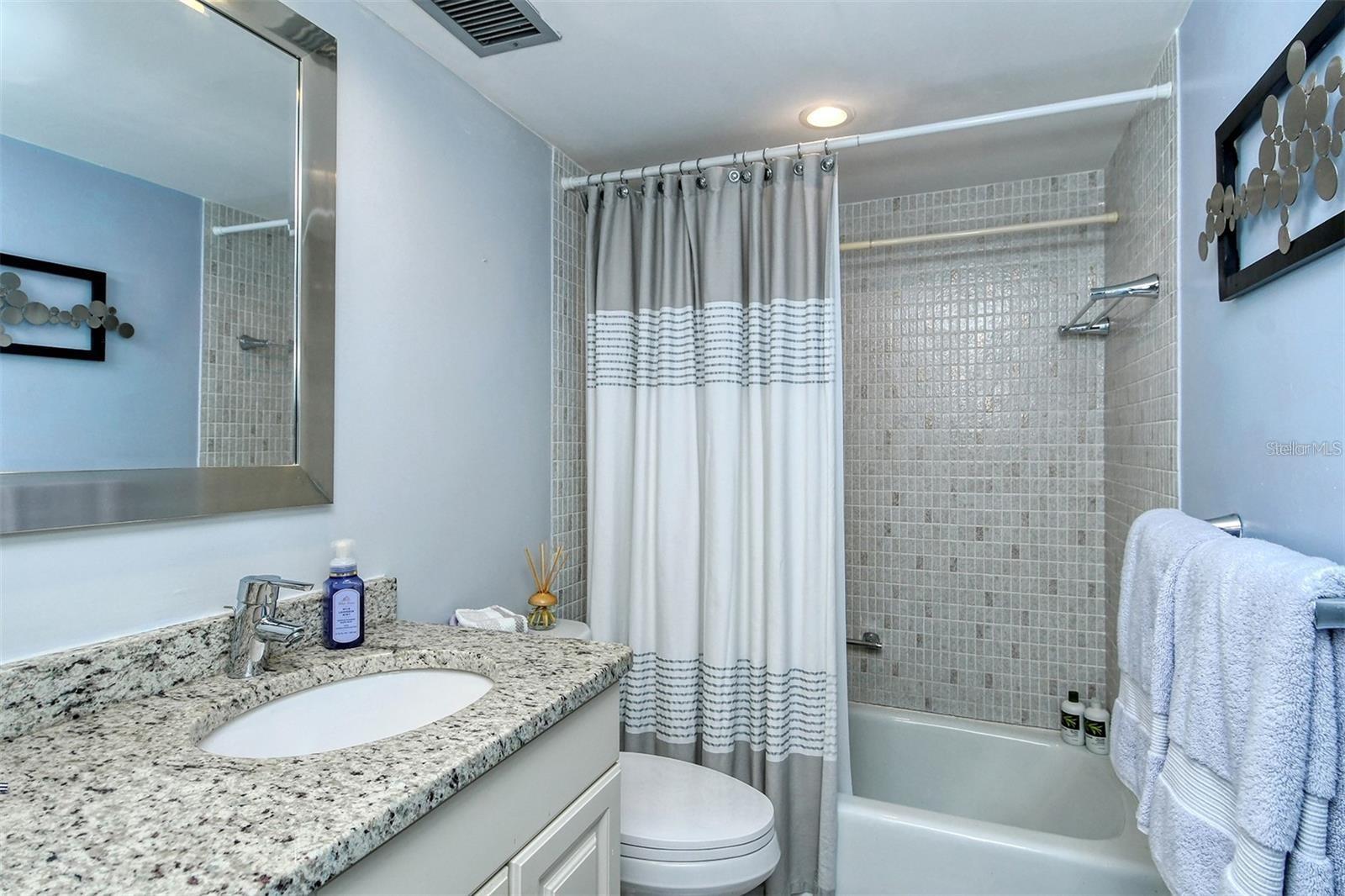 SIESTA HARBOR I - Residential Lease