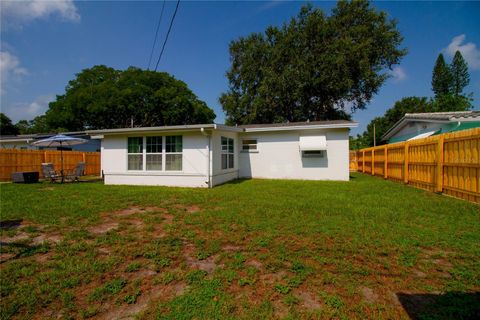 A home in SEMINOLE