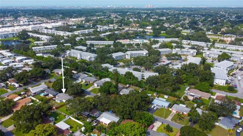 A home in SEMINOLE