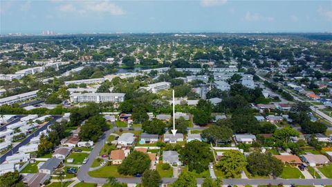 A home in SEMINOLE