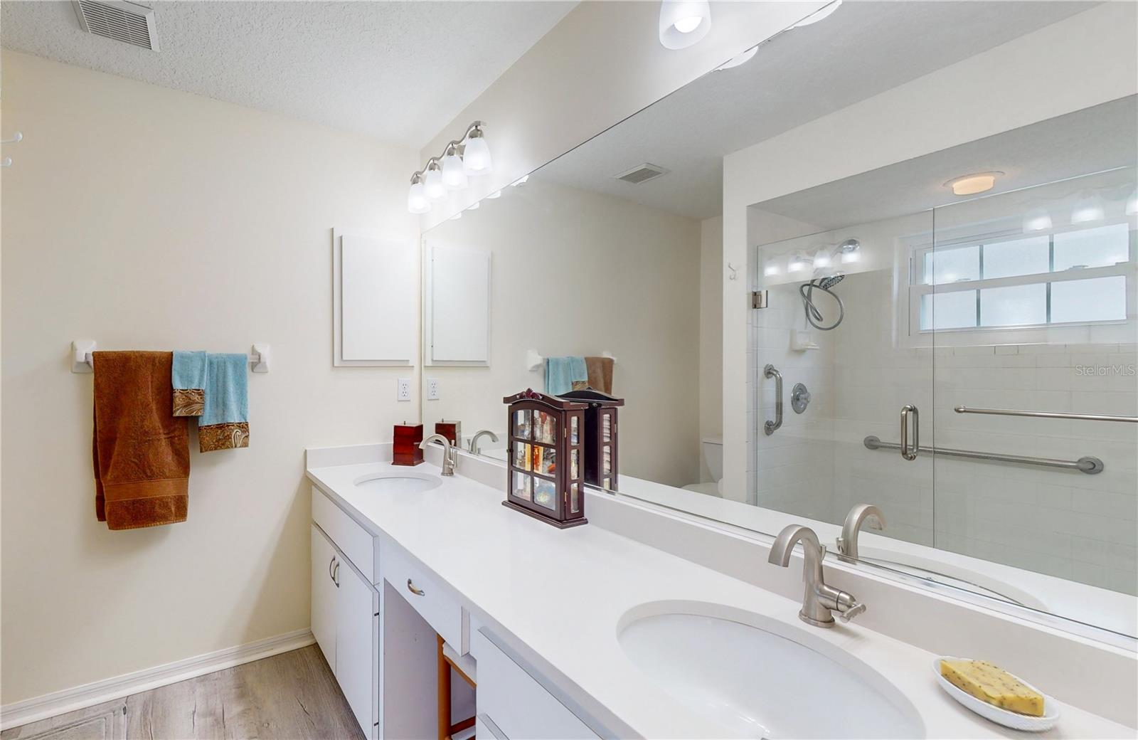 WOODSIDE OAKS - Residential