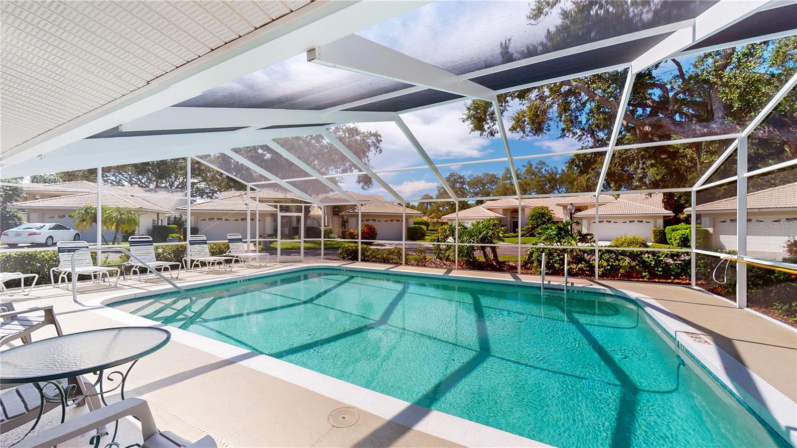 WOODSIDE OAKS - Residential