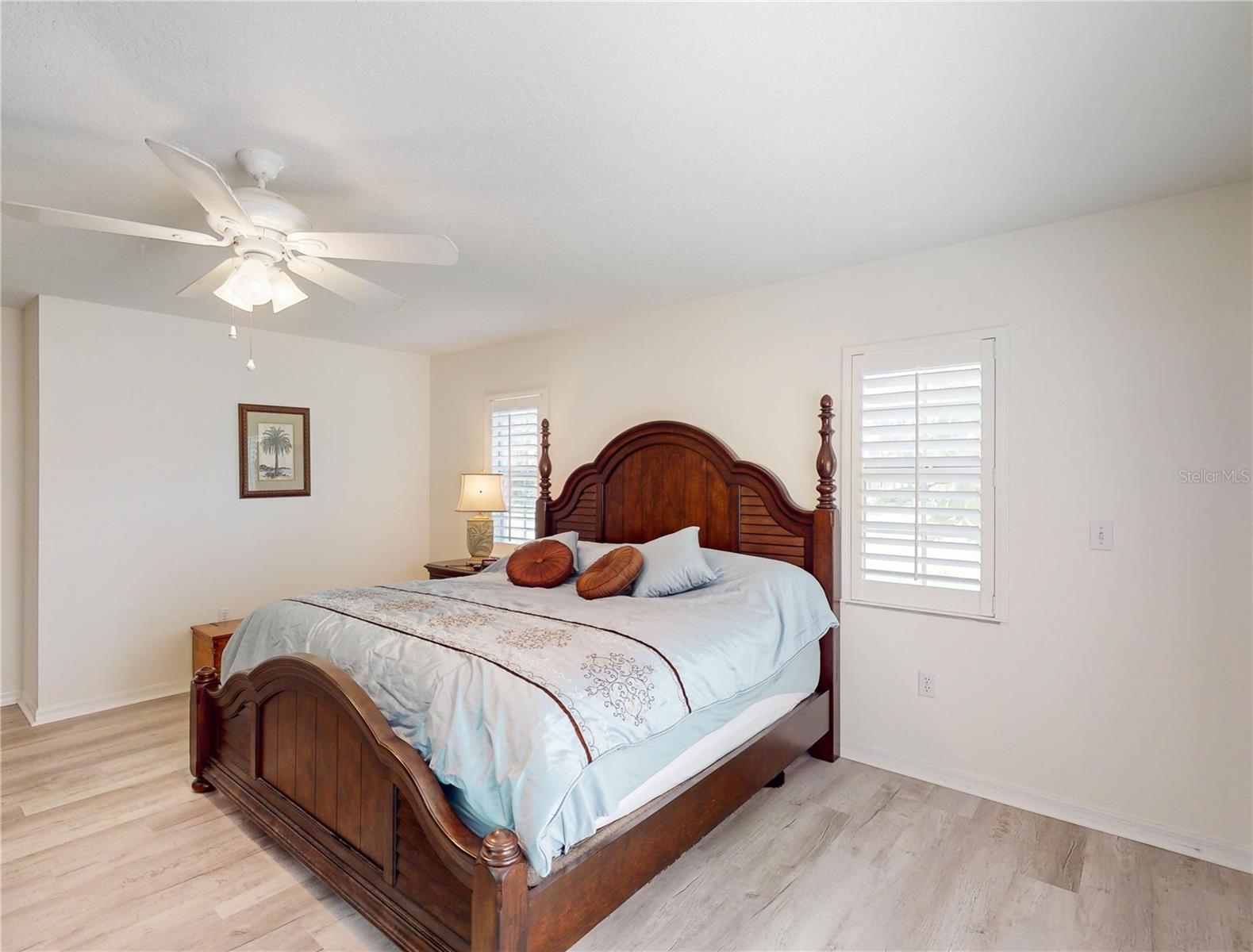 WOODSIDE OAKS - Residential