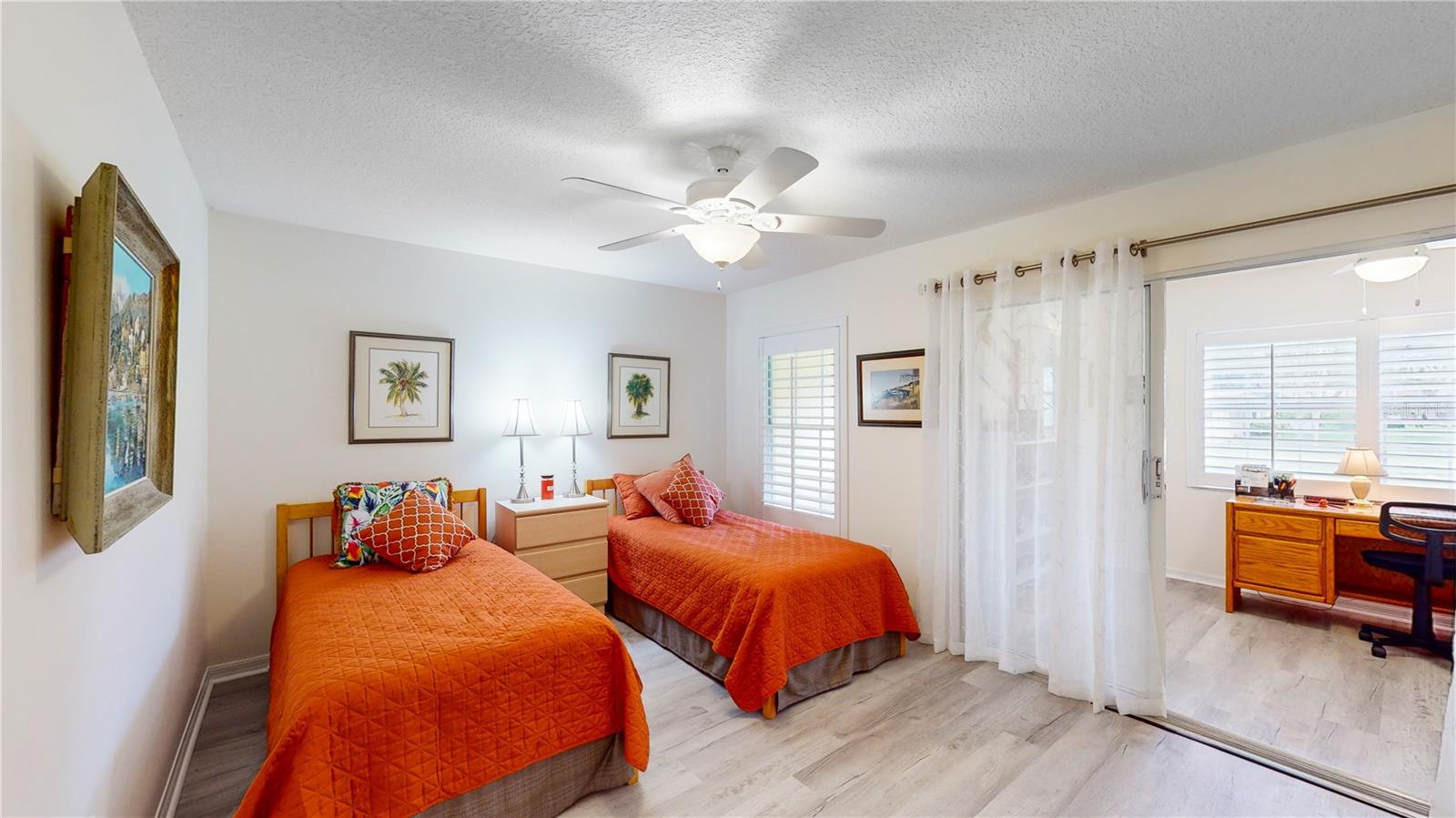 WOODSIDE OAKS - Residential