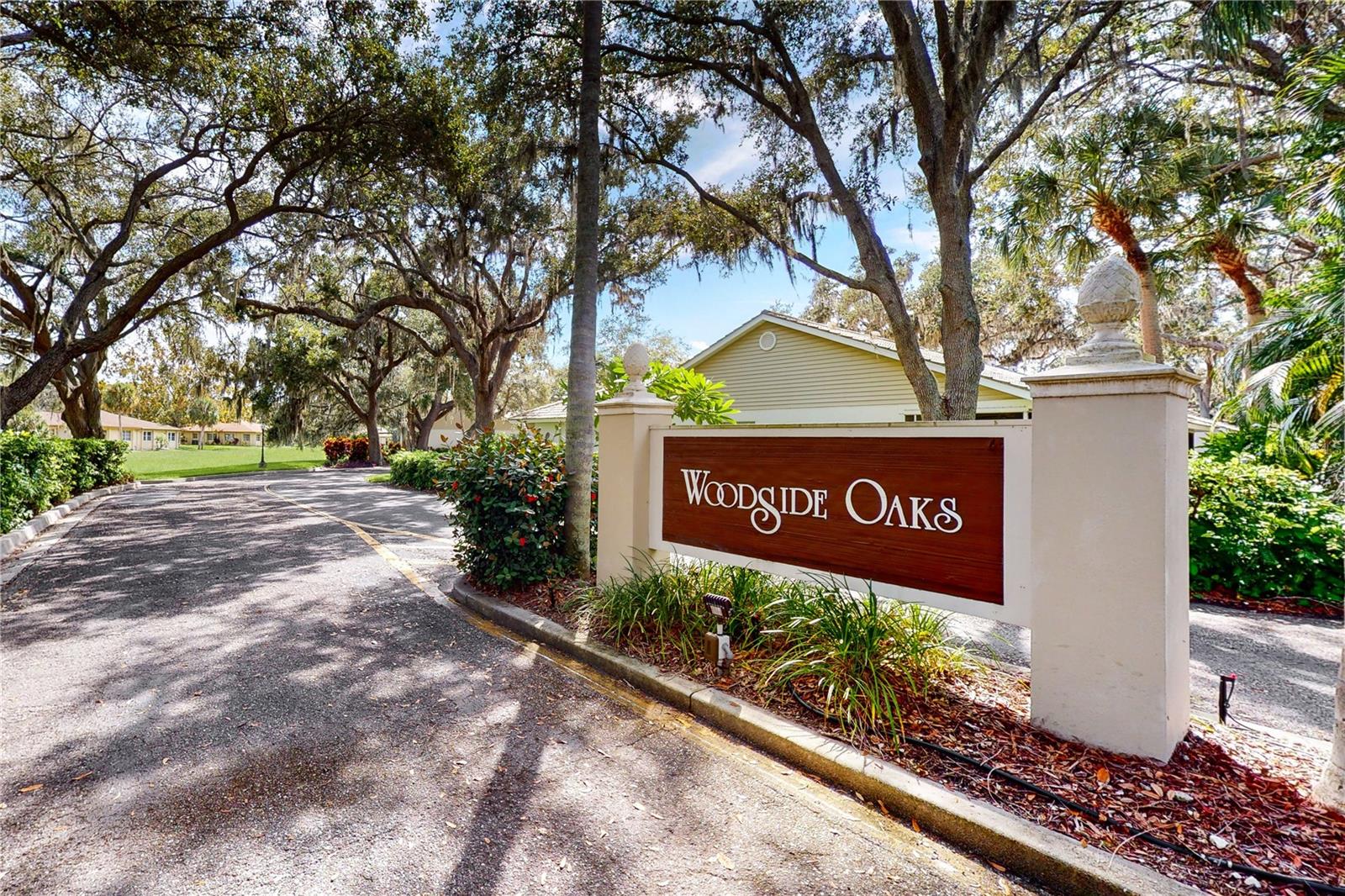 WOODSIDE OAKS - Residential