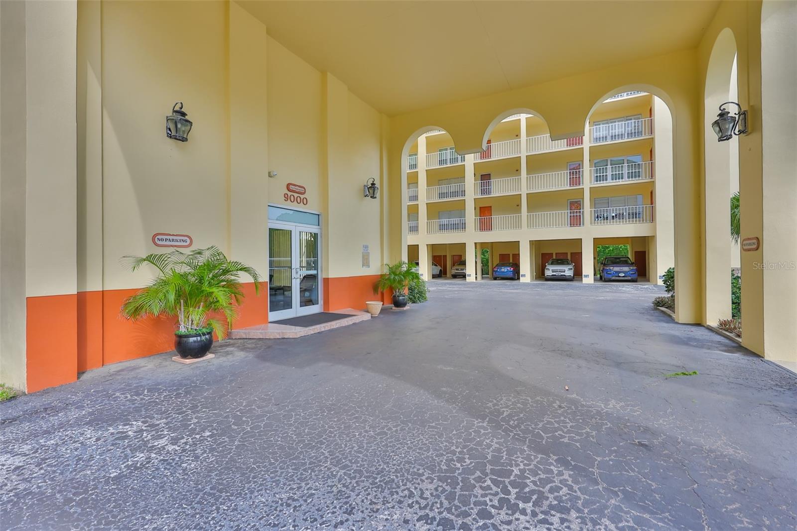 BAY HARBOR CLUB COND - Residential Lease