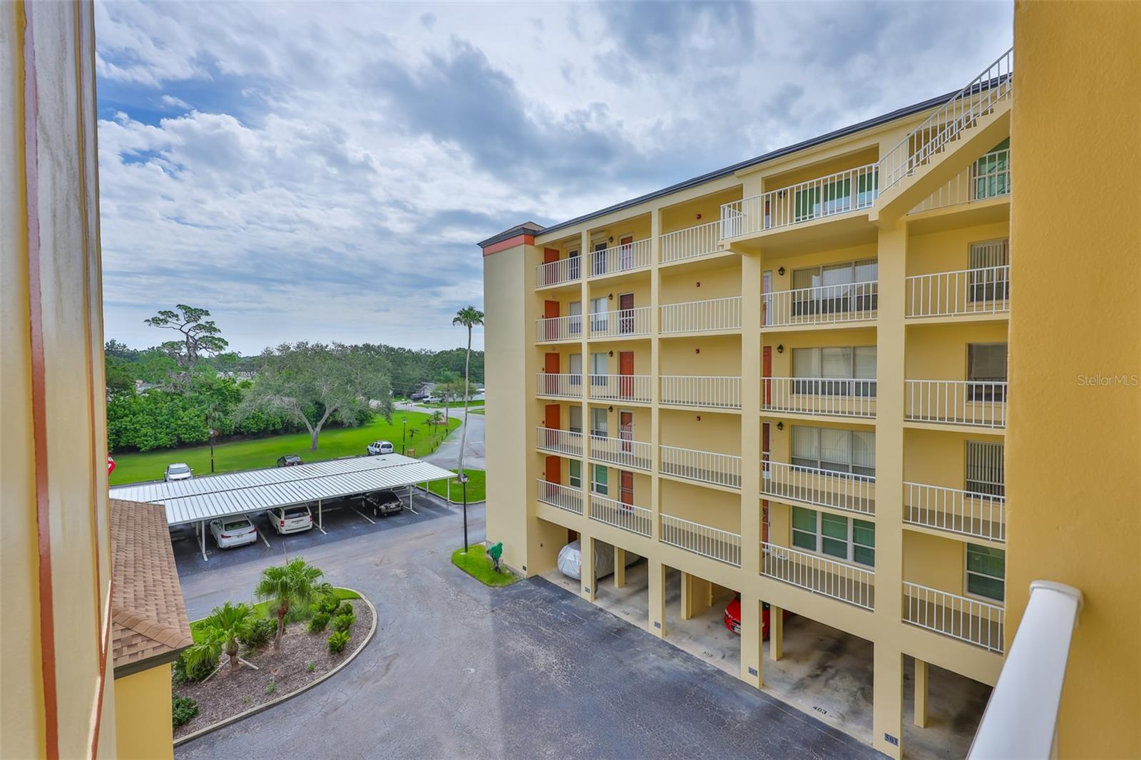 BAY HARBOR CLUB COND - Residential Lease