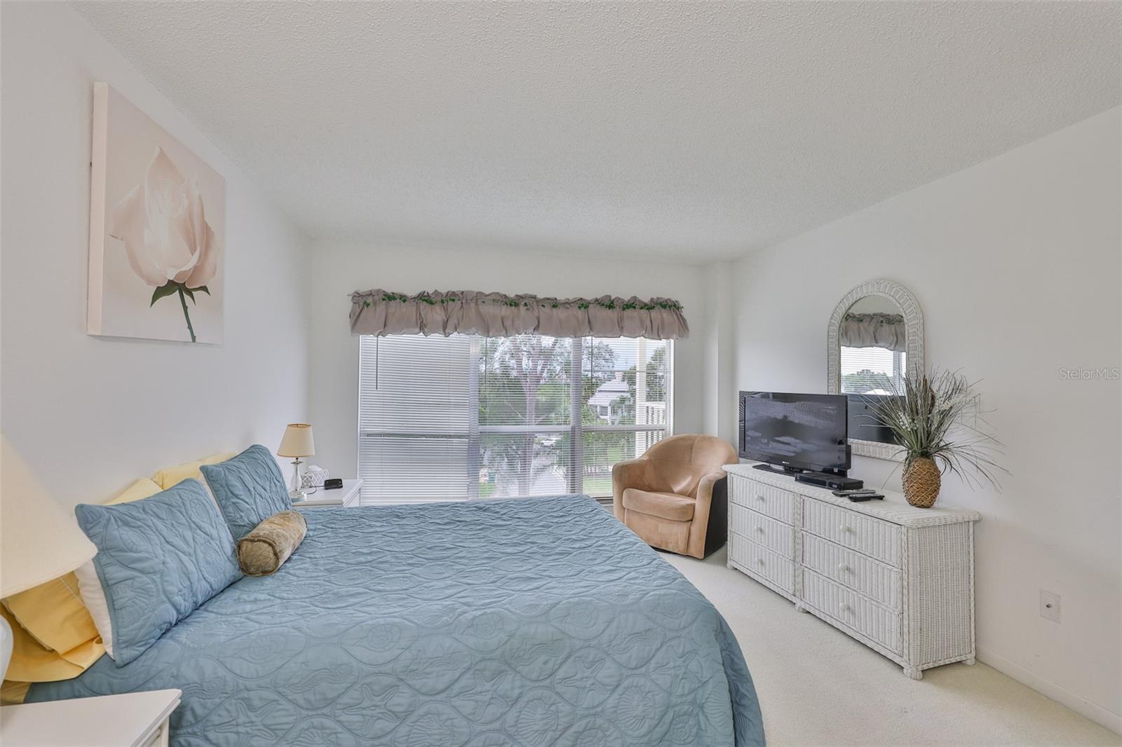 BAY HARBOR CLUB COND - Residential Lease