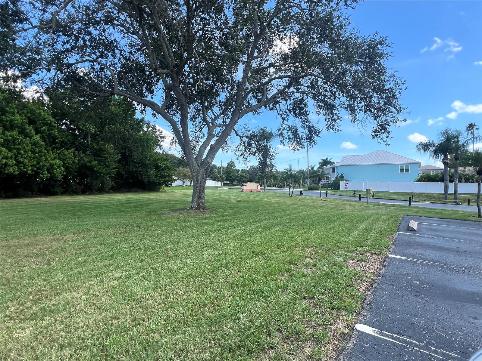 BAY HARBOR CLUB COND - Residential Lease