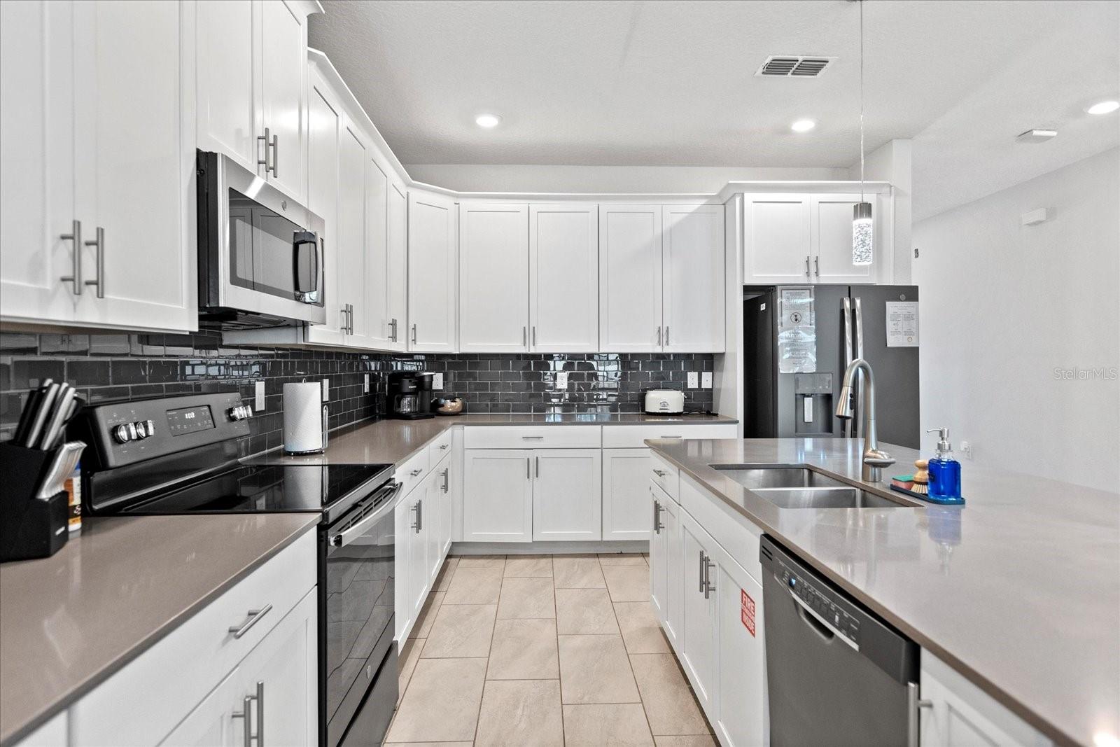 COVE AT STOREY LAKE II - Residential