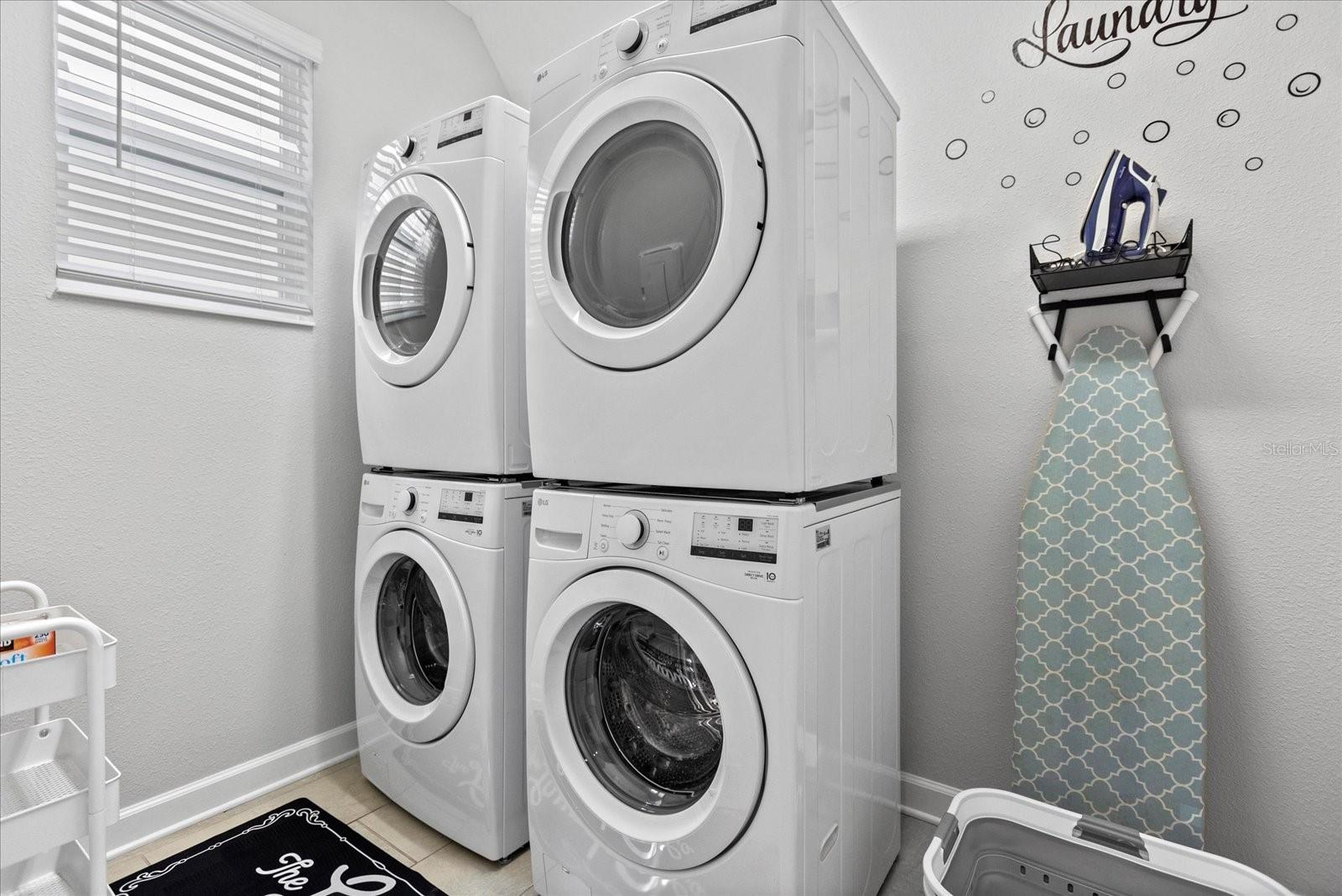 COVE AT STOREY LAKE II - Residential