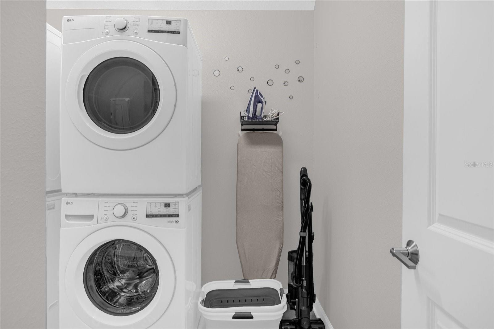 COVE AT STOREY LAKE II - Residential