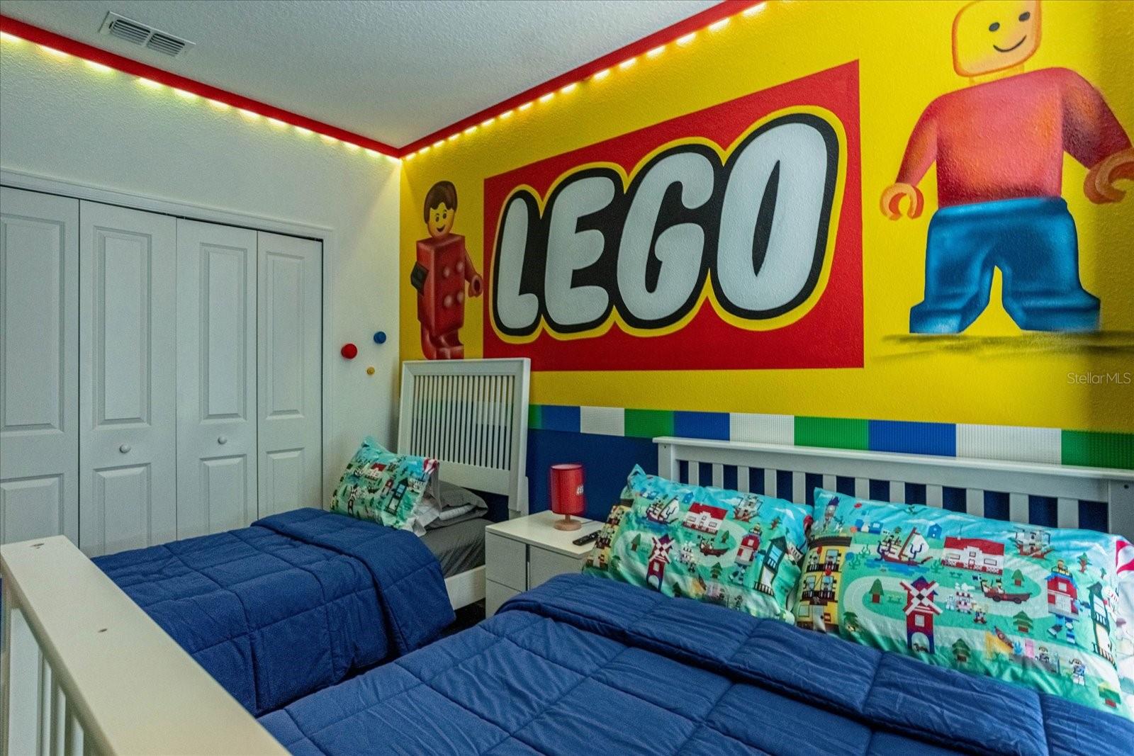 COVE AT STOREY LAKE II - Residential