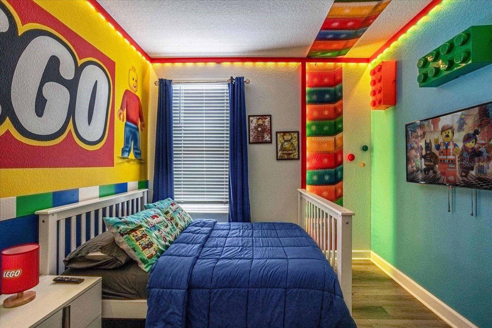 COVE AT STOREY LAKE II - Residential