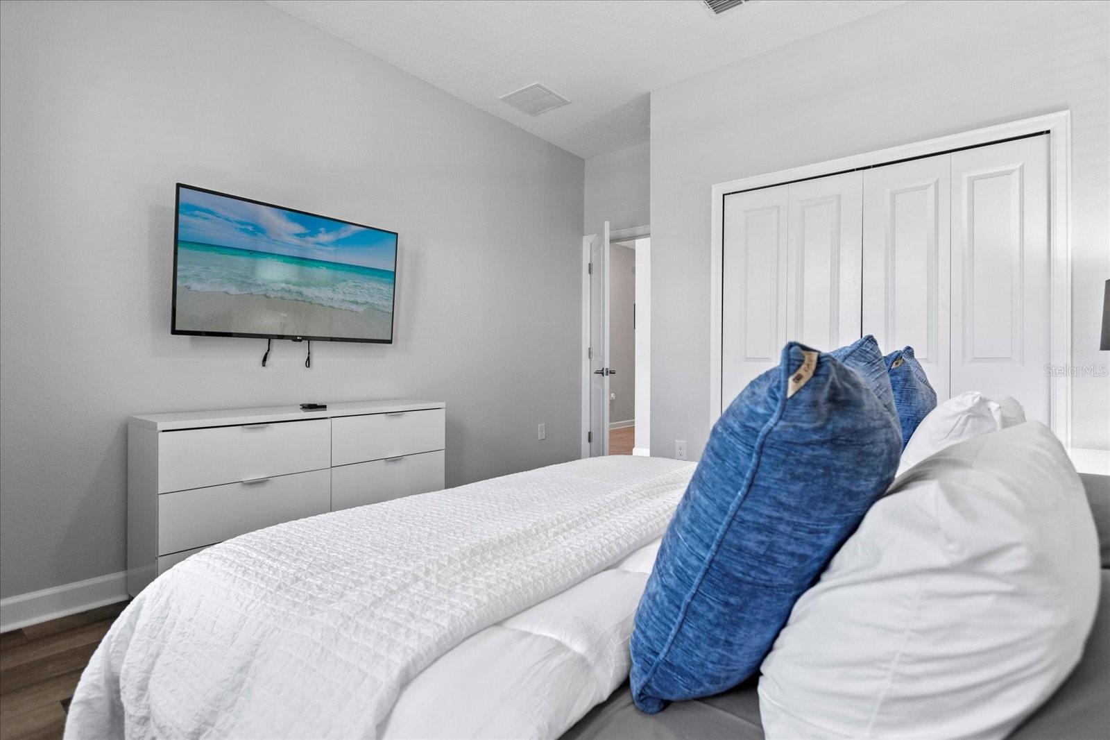 COVE AT STOREY LAKE II - Residential