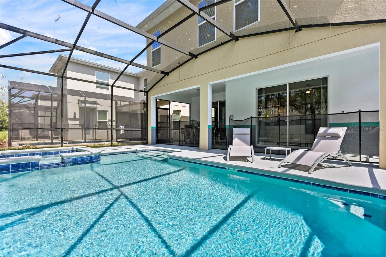 COVE AT STOREY LAKE II - Residential