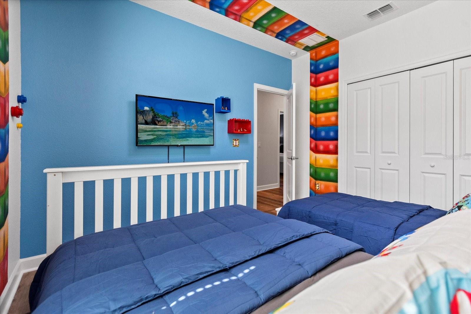 COVE AT STOREY LAKE II - Residential