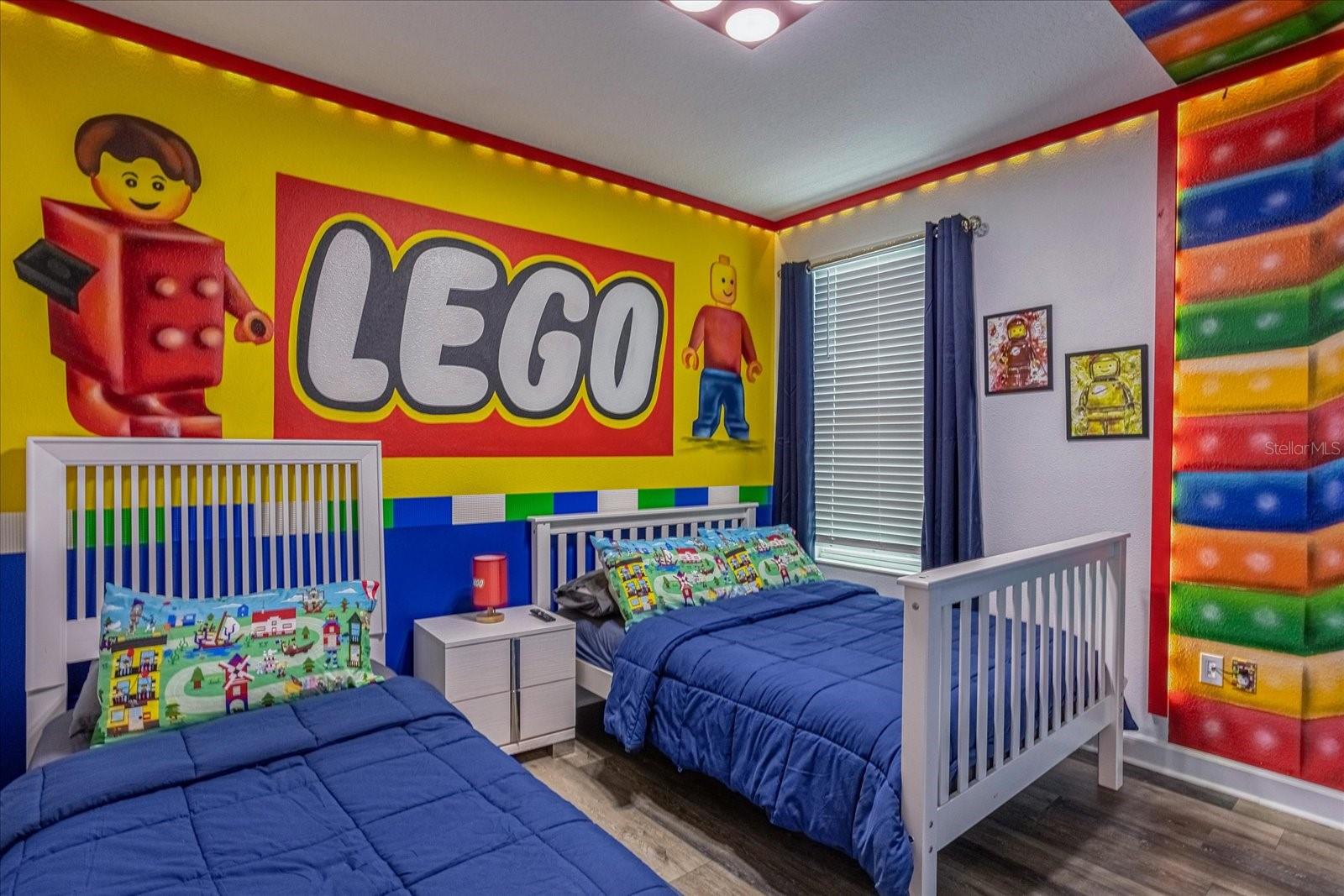 COVE AT STOREY LAKE II - Residential