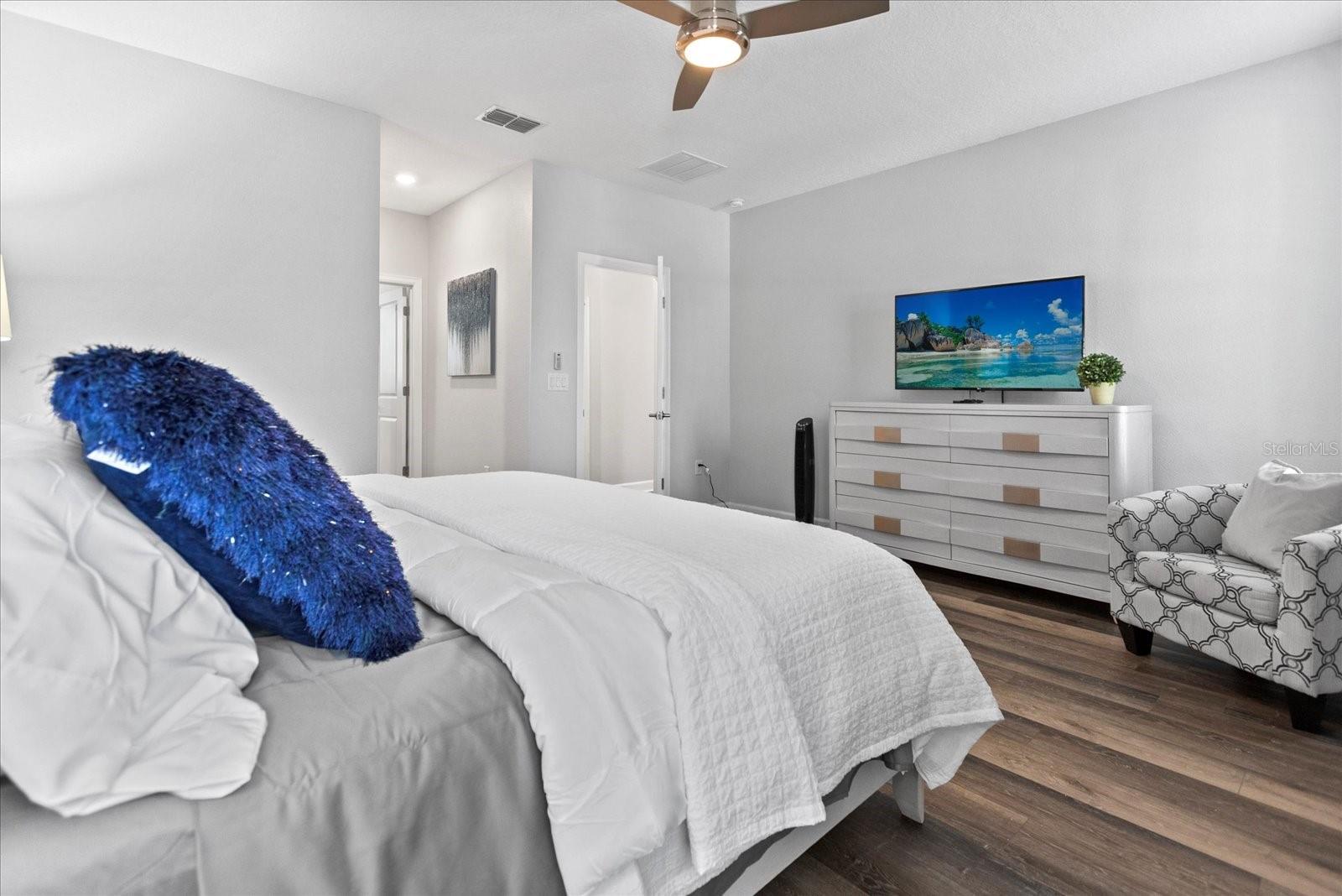 COVE AT STOREY LAKE II - Residential