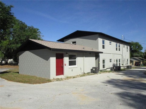 Photo of 1002 E Mcdonald Avenue #5, Eustis, FL 32726 (MLS # G5117201)