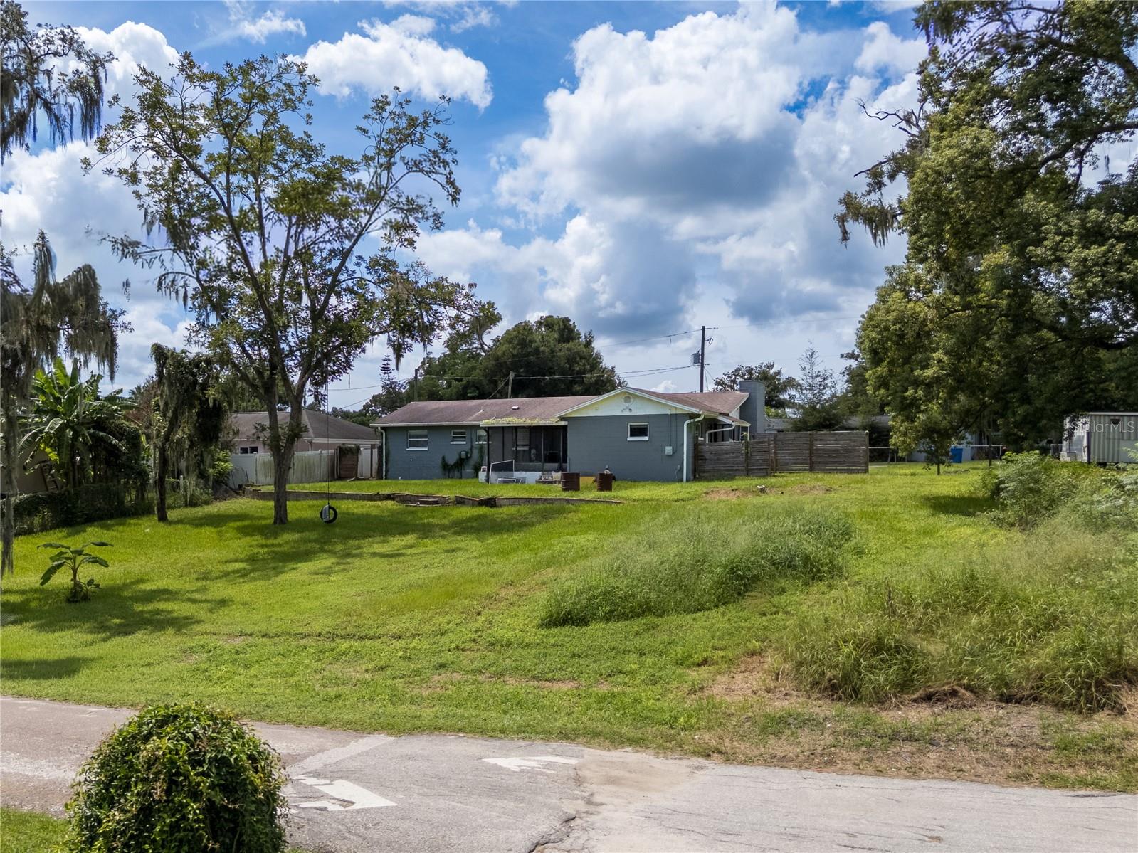 Casas a venda 4 - Jen Dantas 5217 PEACH AVENUE